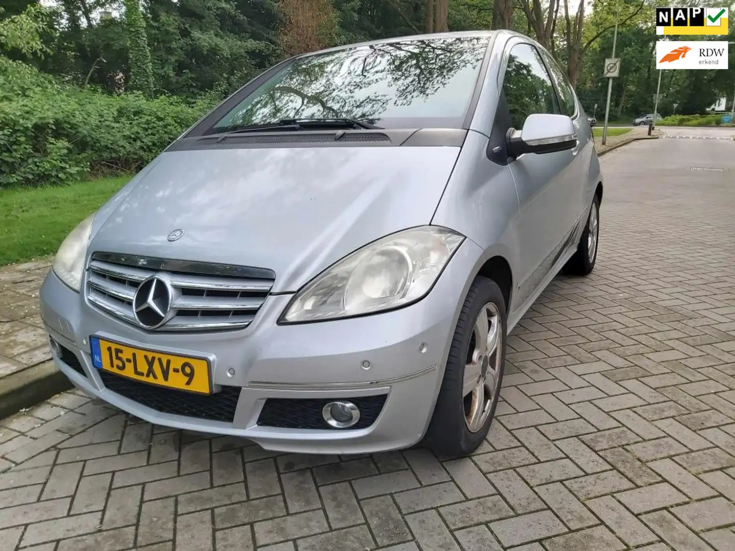 Mercedes-Benz A 160 burning price 3950€ Grijs - 1