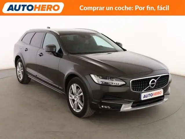 Volvo V90 view 8