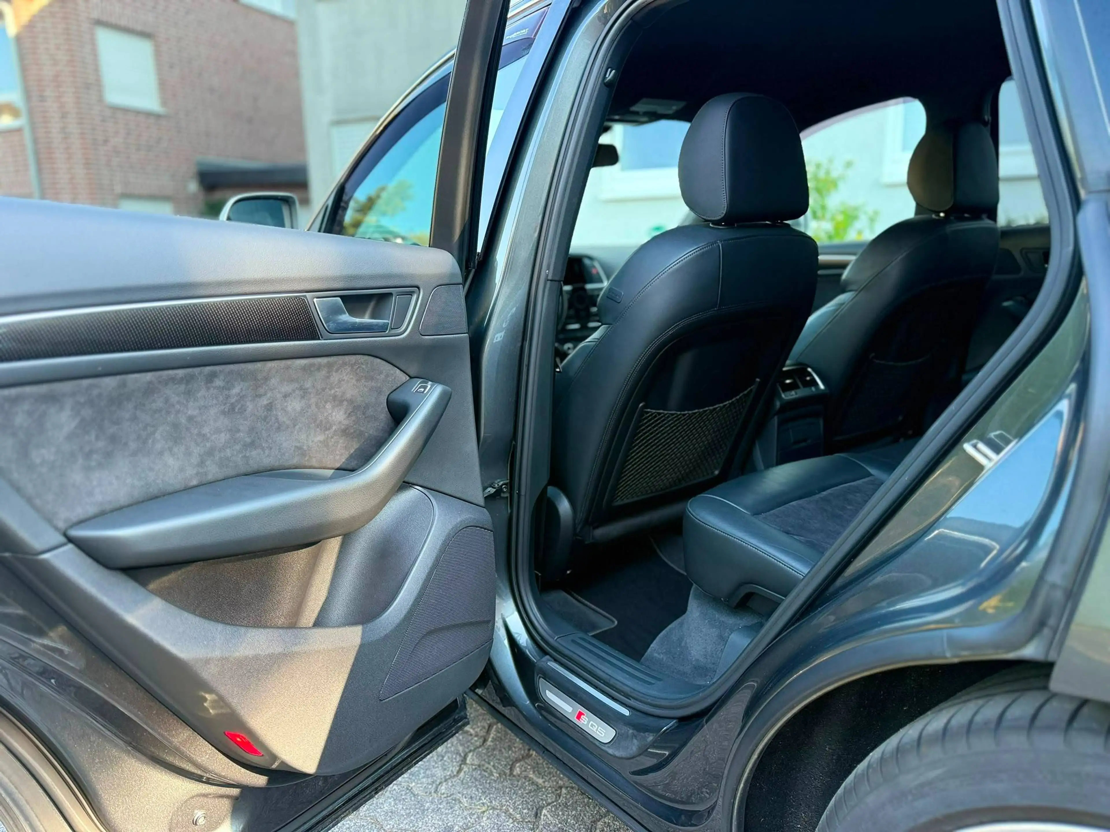 Audi SQ5 3.0 TDI Quattro*2.Hand*Scheckheftgepflegt*DriveSelect*AHK*TÜV&ServiceNEU* — photo 10