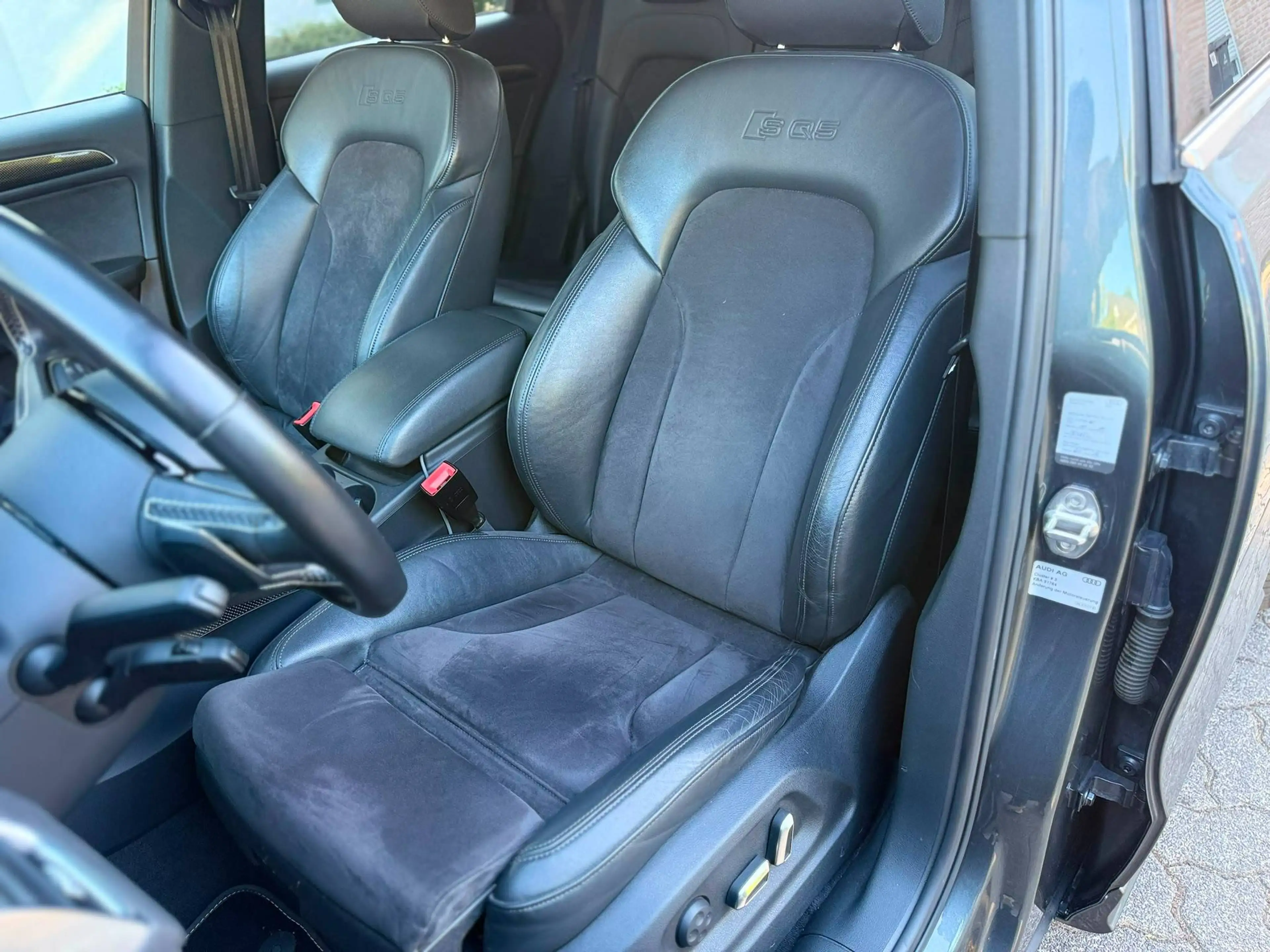 Audi SQ5 3.0 TDI Quattro*2.Hand*Scheckheftgepflegt*DriveSelect*AHK*TÜV&ServiceNEU* — photo 9