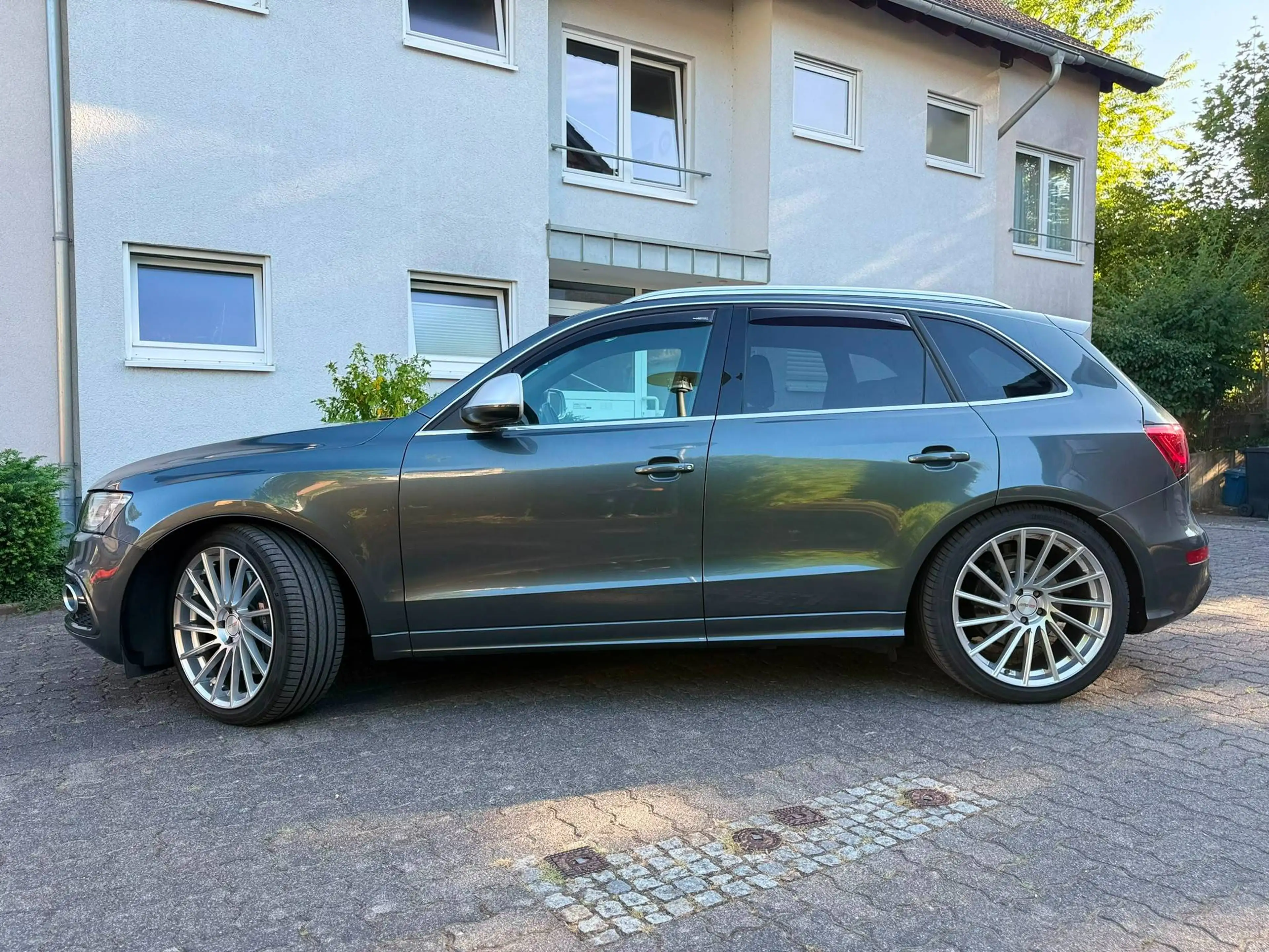 Audi SQ5 3.0 TDI Quattro*2.Hand*Scheckheftgepflegt*DriveSelect*AHK*TÜV&ServiceNEU* — photo 8