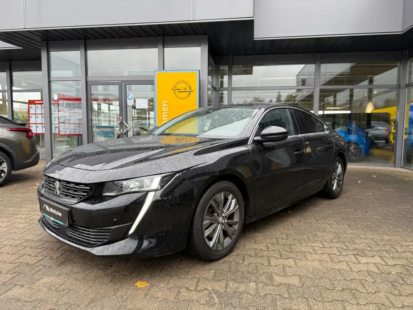 Peugeot 508 1.6 PureTech Automatik Kamera Navi SHZ Schwarz - 1