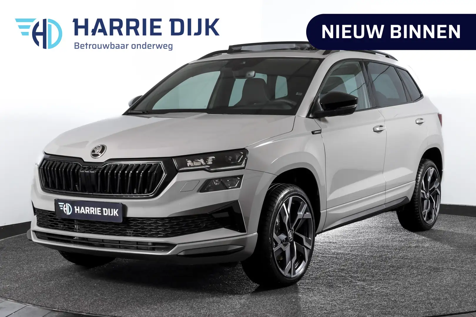 Skoda Karoq 1.5 TSI 150 PK ACT Sportline Business - Automaat | Grijs - 1