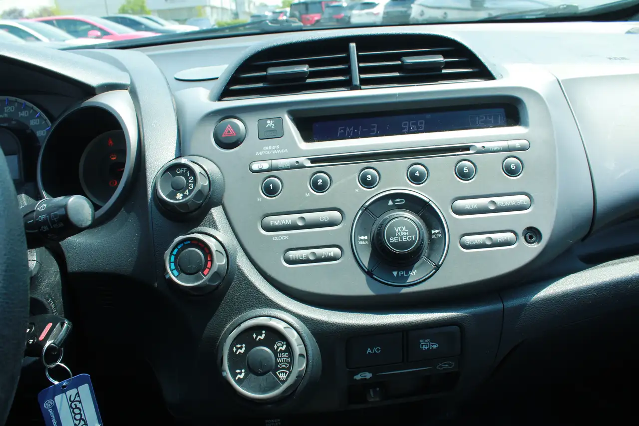 Honda Fit снимка Honda Fit