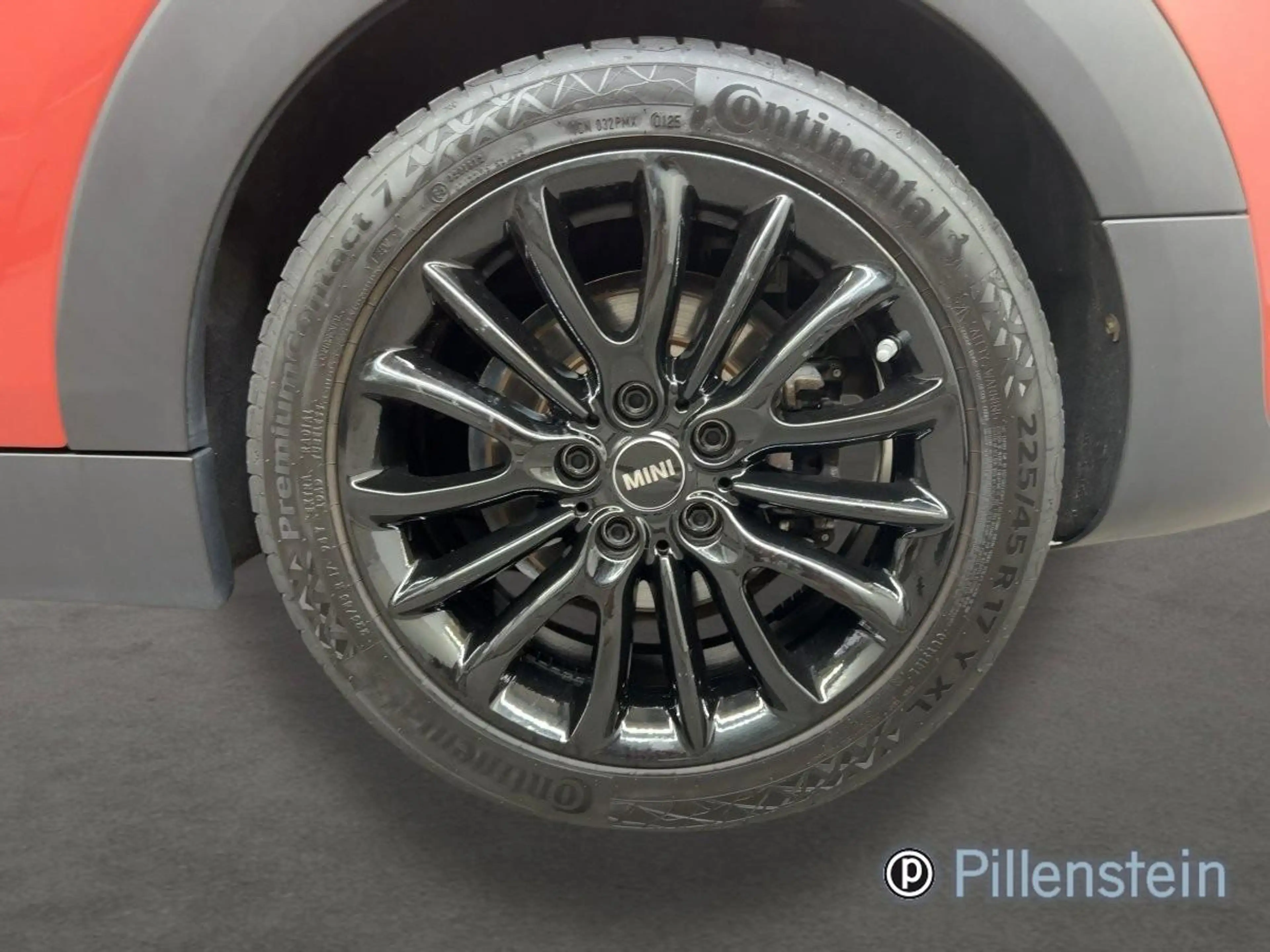 MINI Cooper S Clubman PANO+HARMANN+KAM+HEAD+DIGI+BLACK — photo 4