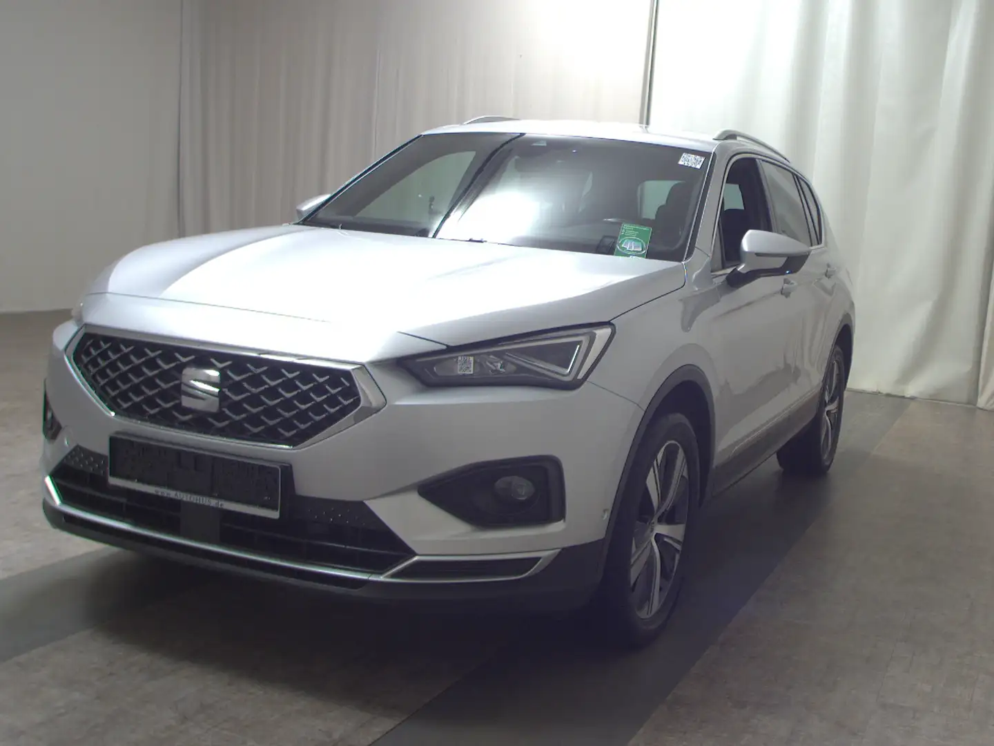 SEAT Tarraco 2.0 TDI Xcellence 7-Sitze Nav LED vc AHK Zilver - 2