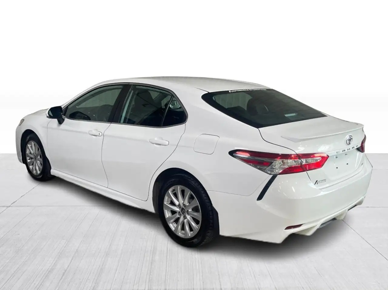 Toyota Camry снимка Toyota Camry