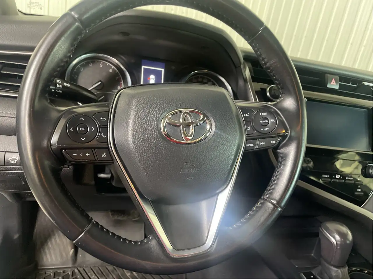 Toyota Camry снимка Toyota Camry