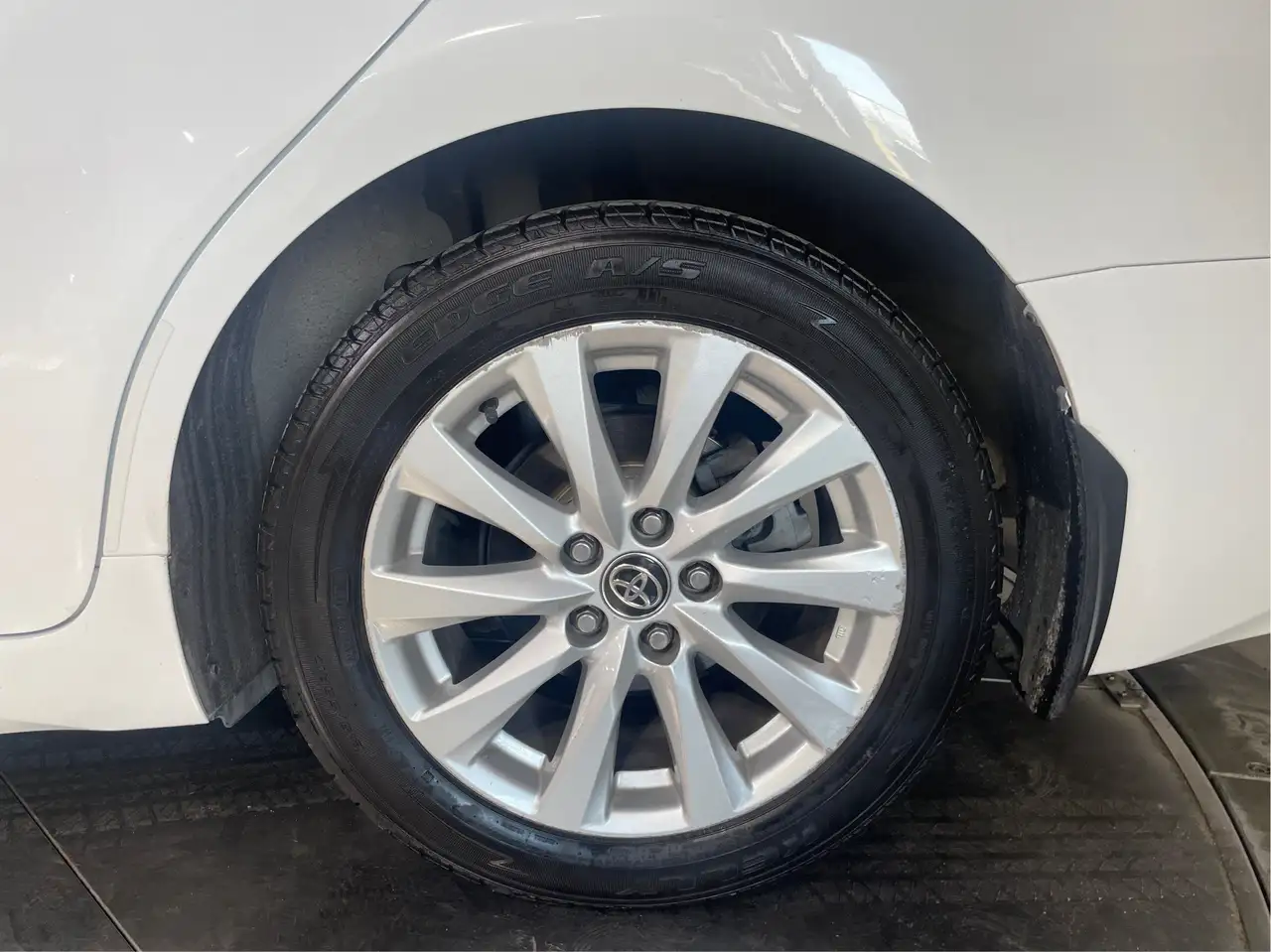 Toyota Camry снимка Toyota Camry