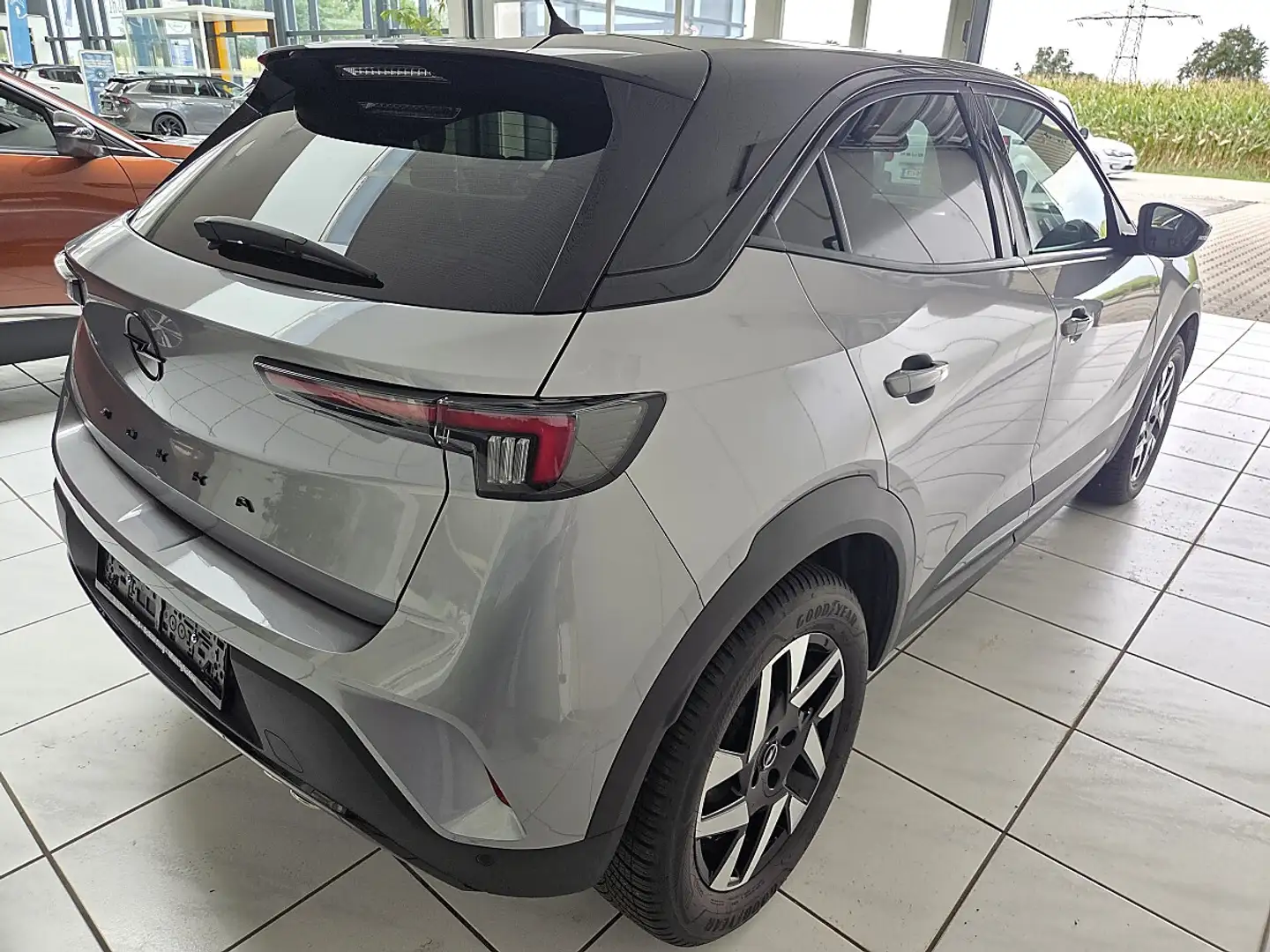 Opel Mokka 1,2 Direct Injection Turbo GS Aut. Grau - 2