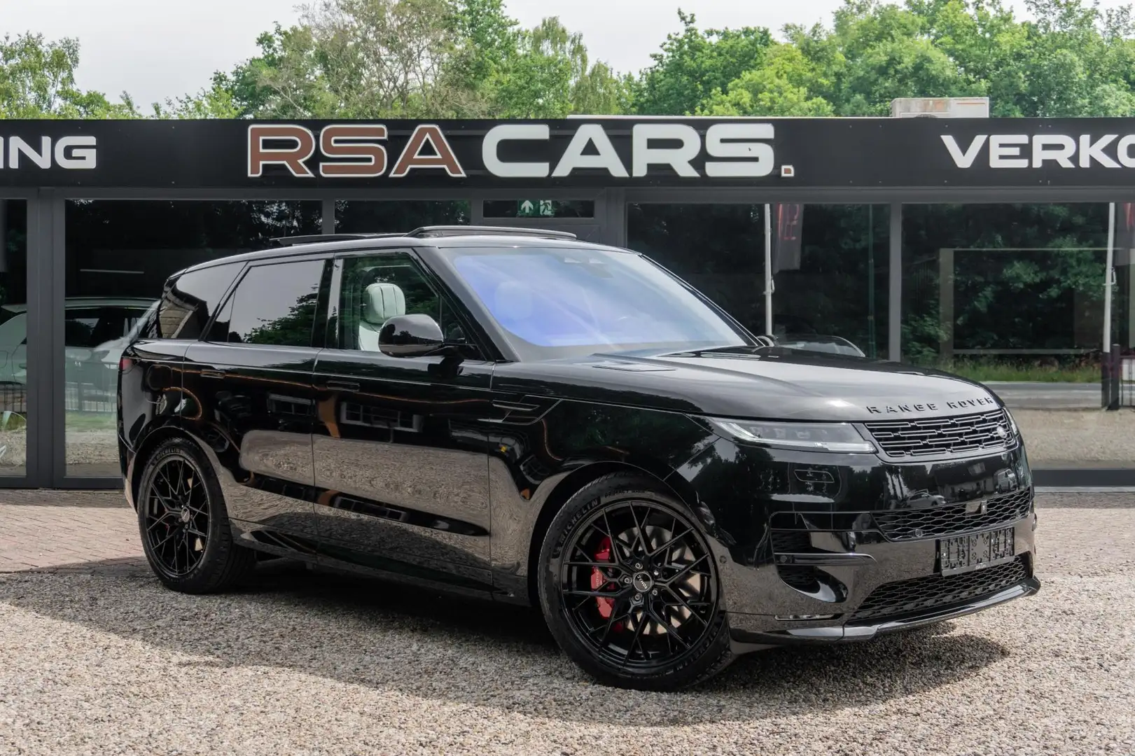 Land Rover Range Rover Sport 3.0 P510e First Edition / Full Option / NL Auto / Noir - 1