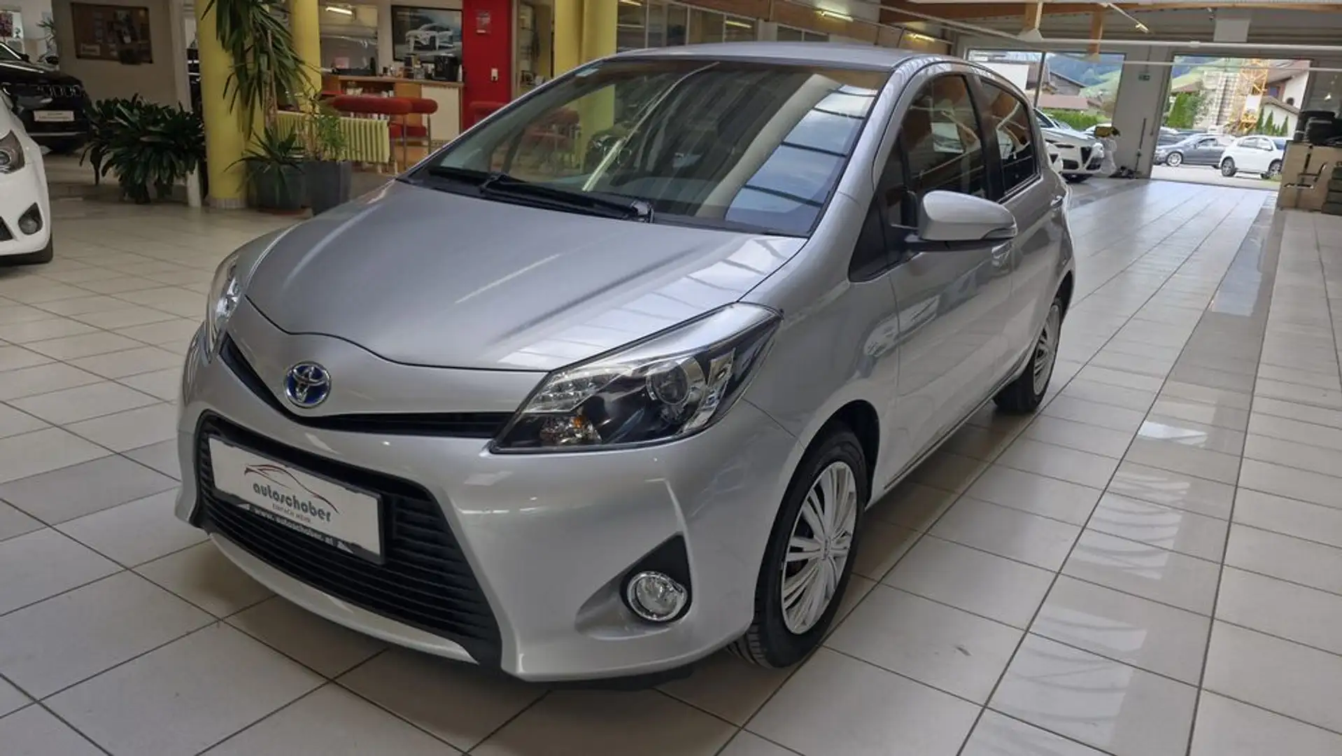 Toyota Yaris 1,5VVTi  Hybrid Active Silber - 1