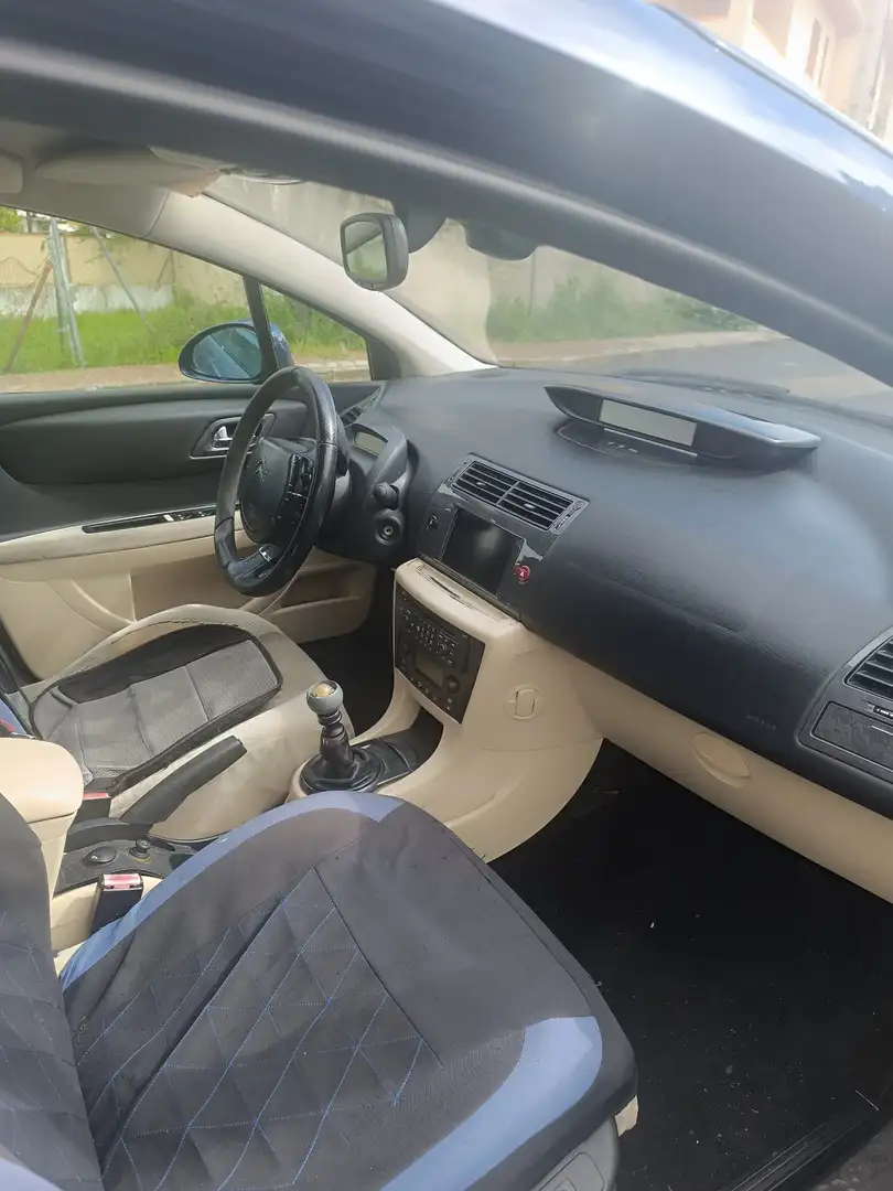 Citroen C4 2.0HDI Exclusive - 1