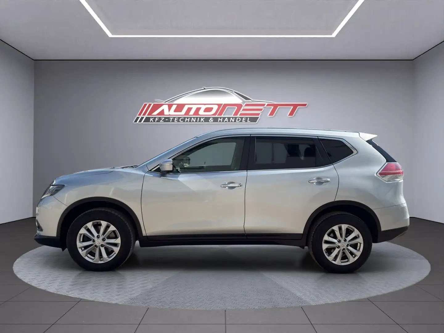Nissan X-Trail Acenta Silber - 2