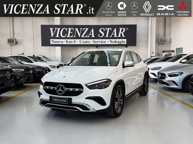 Mercedes-Benz GLA 180 MHV ADVANCED SPORT