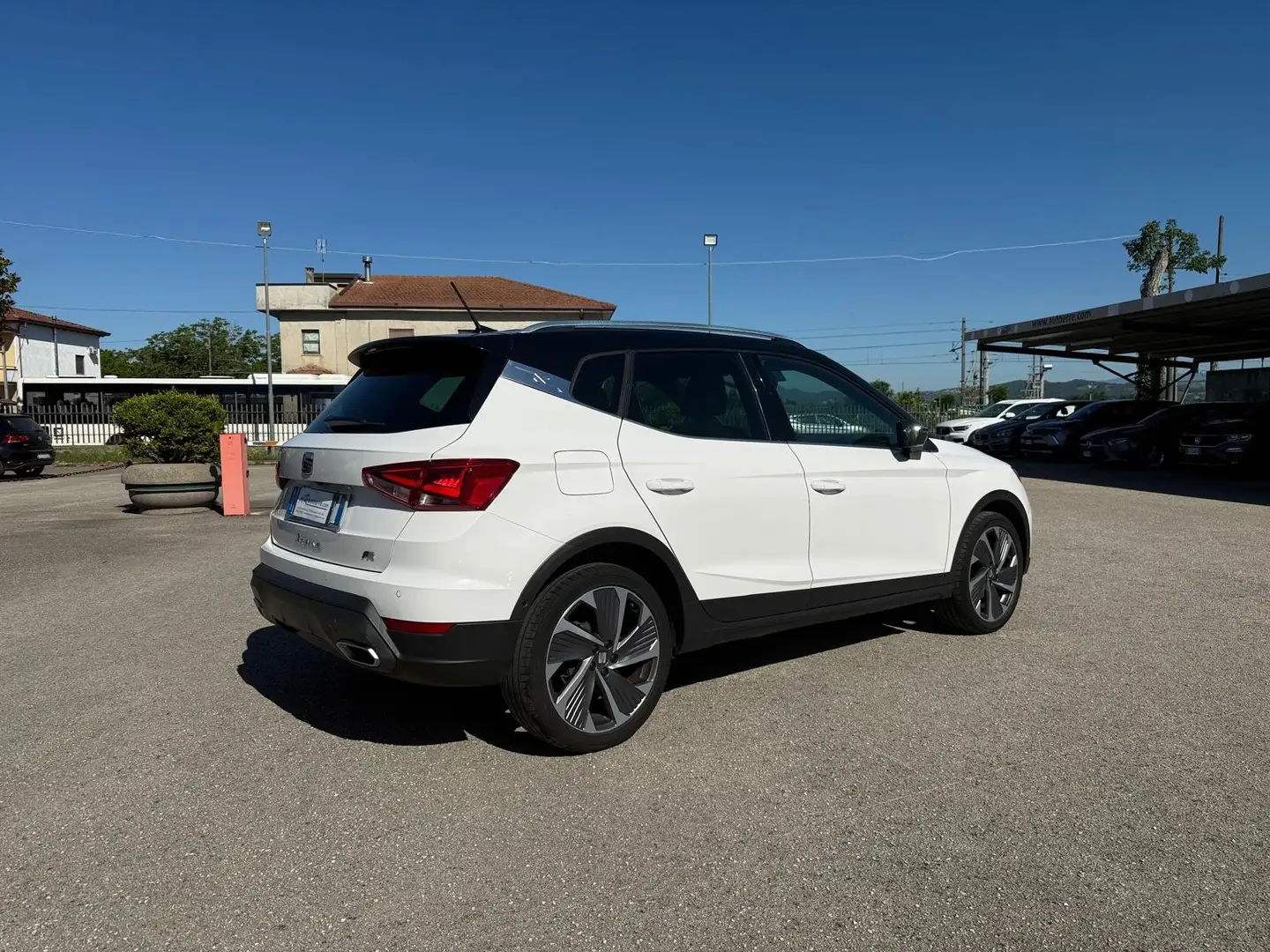 SEAT Arona Arona 2022 1.0 tgi FR 90cv Blanc - 2