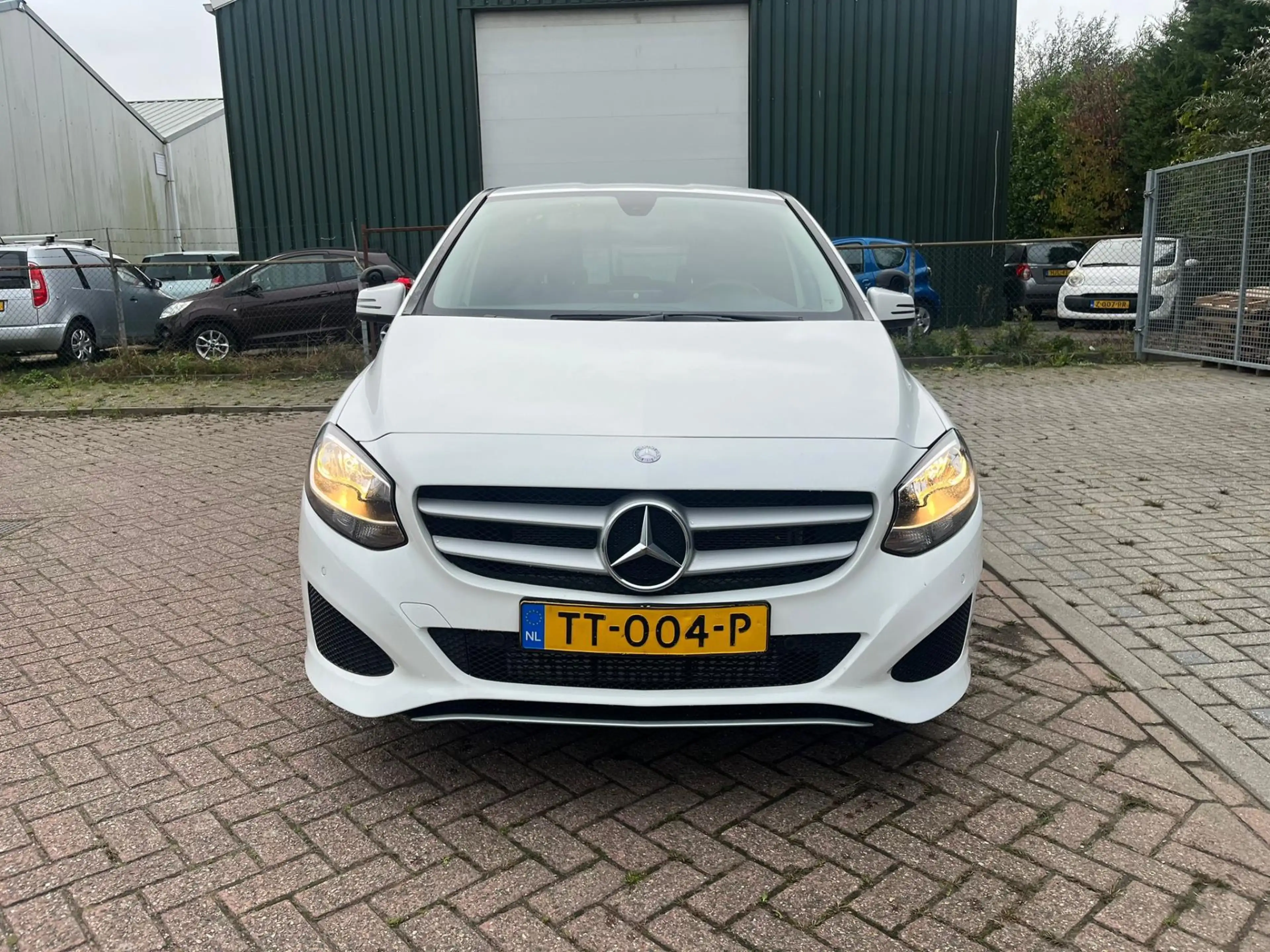 Mercedes-Benz B 220 d Automaat Cruise Airco Pdc Voor En Achter 1e Eige — photo 2
