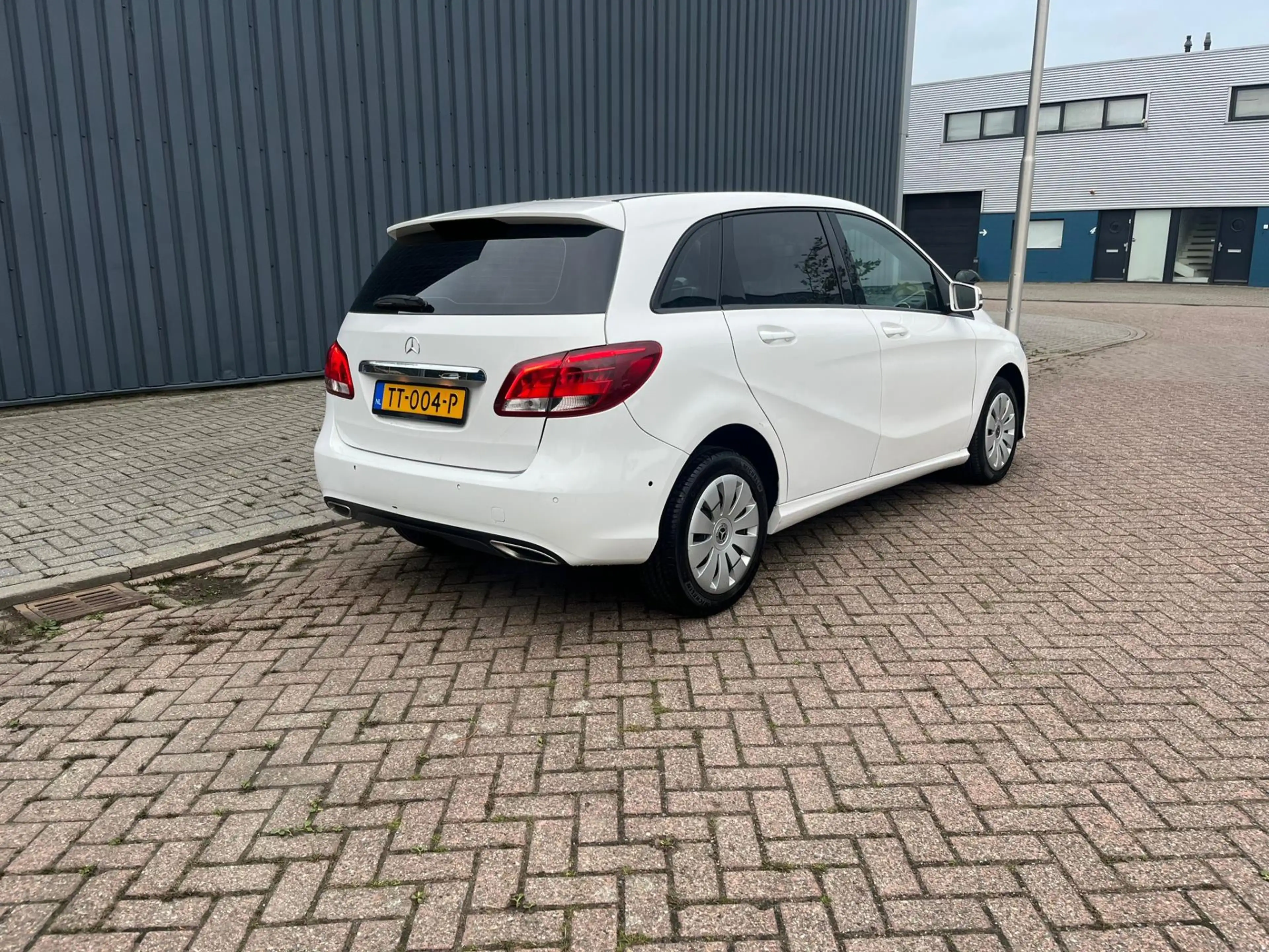 Mercedes-Benz B 220 d Automaat Cruise Airco Pdc Voor En Achter 1e Eige — photo 7