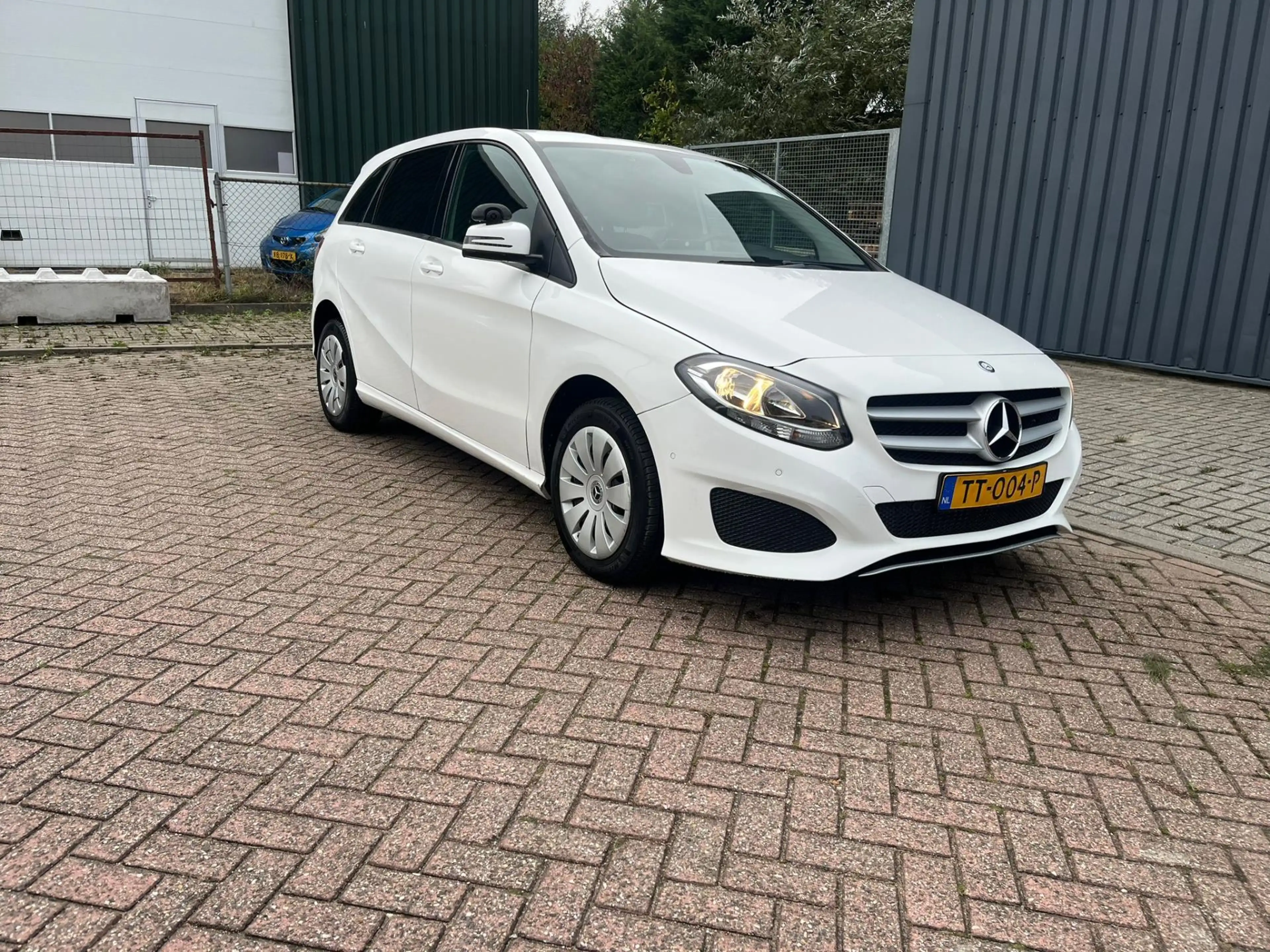 Mercedes-Benz B 220 d Automaat Cruise Airco Pdc Voor En Achter 1e Eige — photo 9