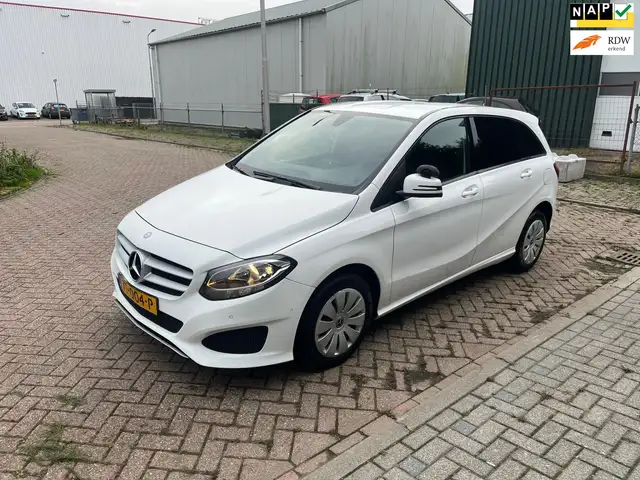 Mercedes-Benz B 220 d Automaat Cruise Airco Pdc Voor En Achter 1e Eige