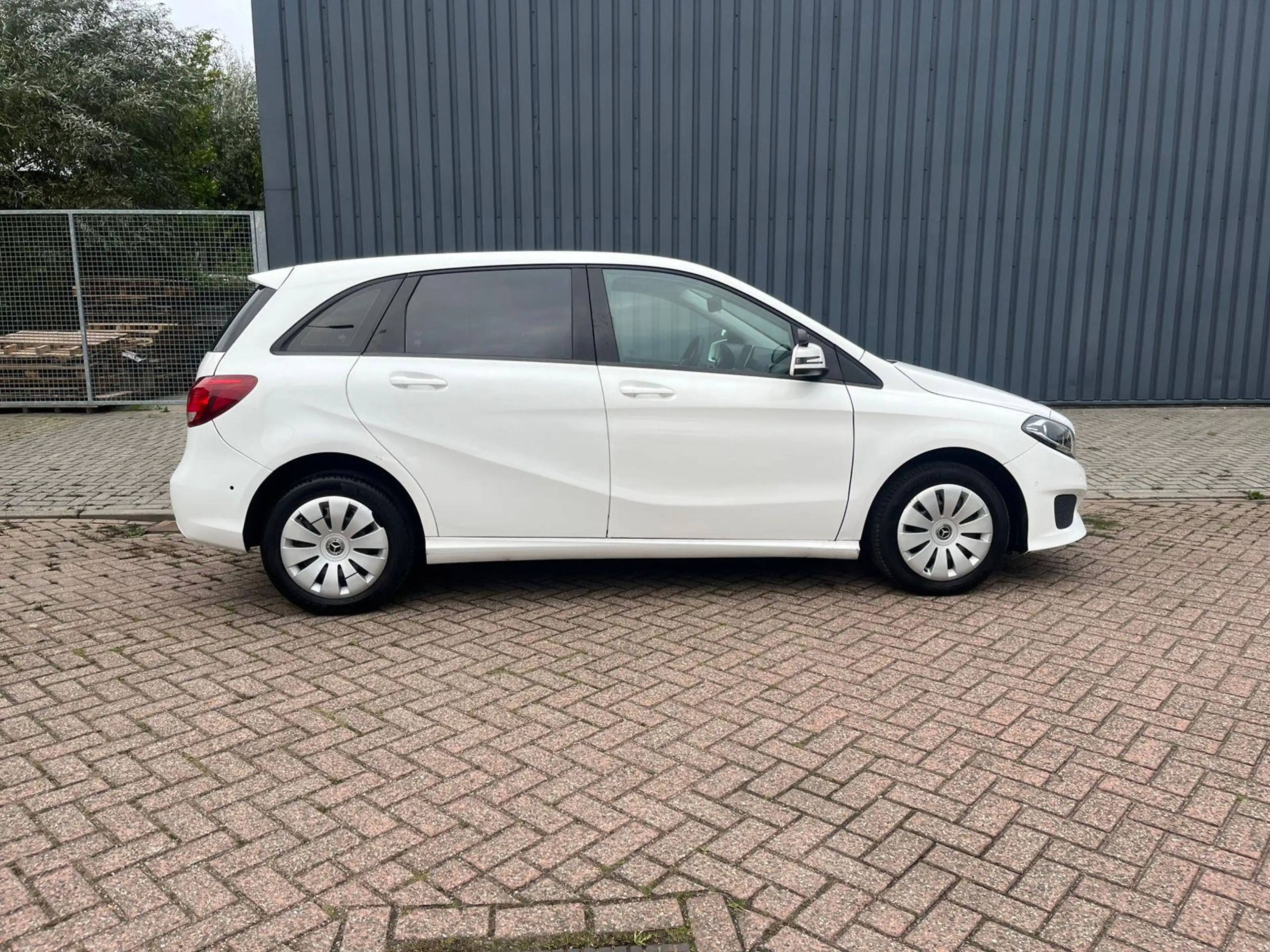 Mercedes-Benz B 220 d Automaat Cruise Airco Pdc Voor En Achter 1e Eige — photo 8