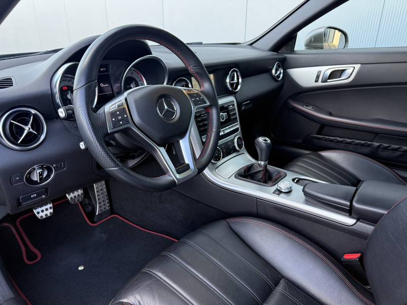 Mercedes-Benz SLK 200 CarbonLOOK Edition Navigatie/18inch. — photo 8