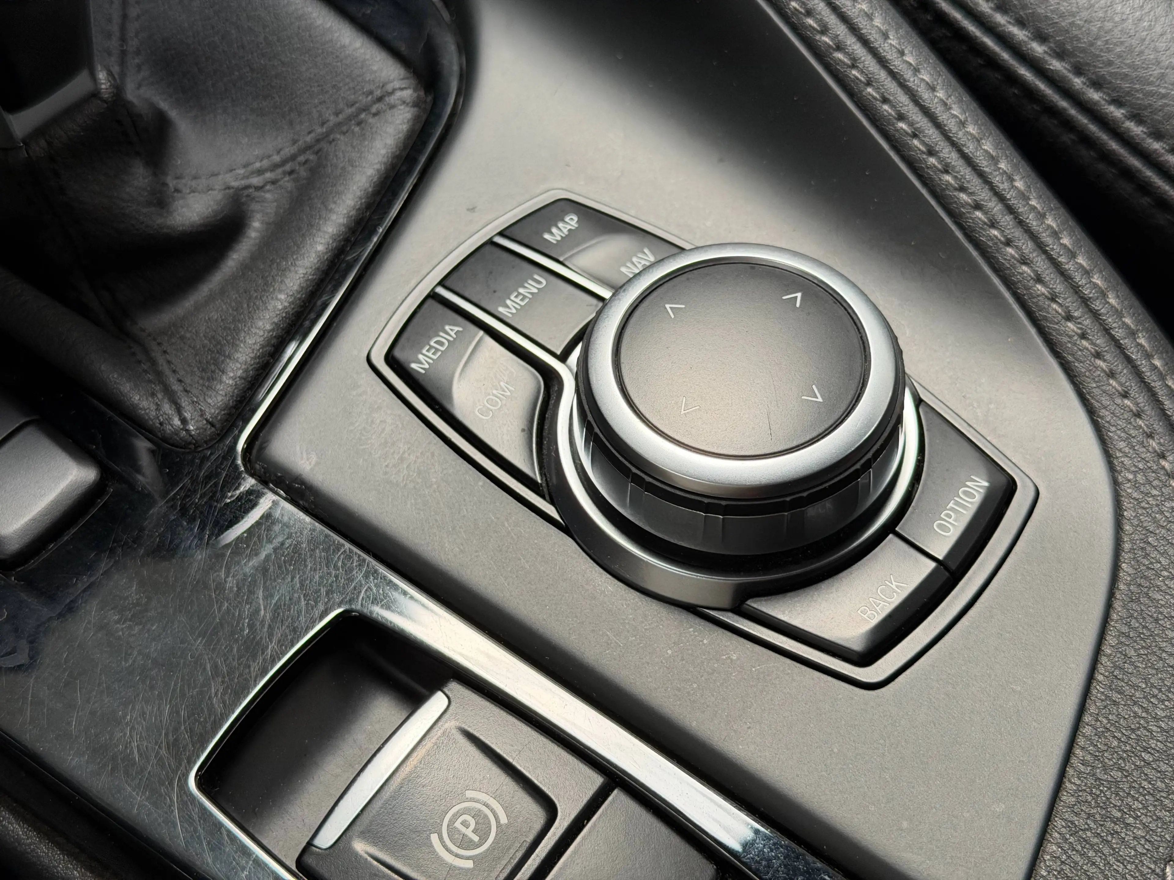 BMW X2 X2 2.0 dA sDrive18 — photo 13