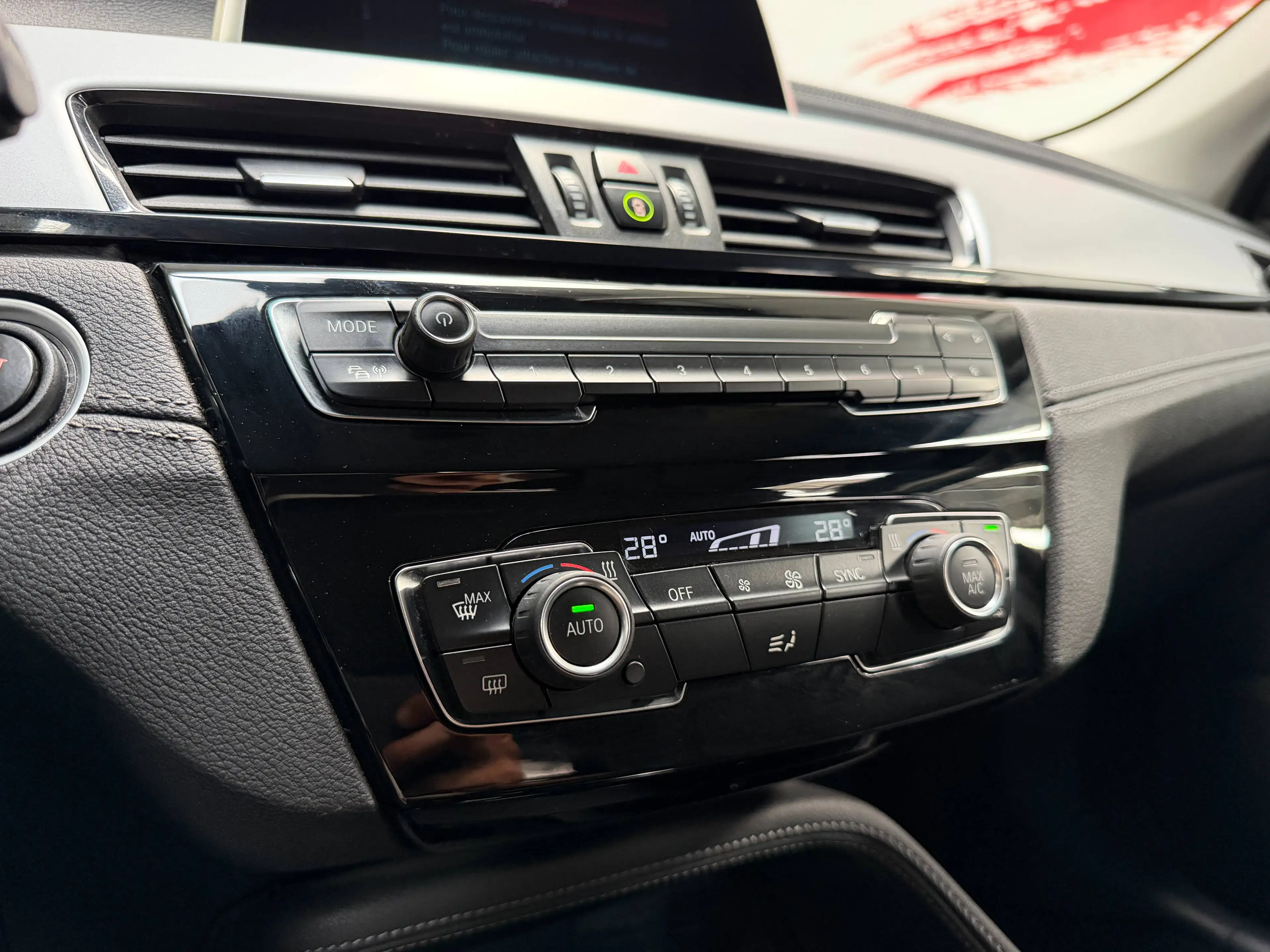 BMW X2 X2 2.0 dA sDrive18 — photo 14