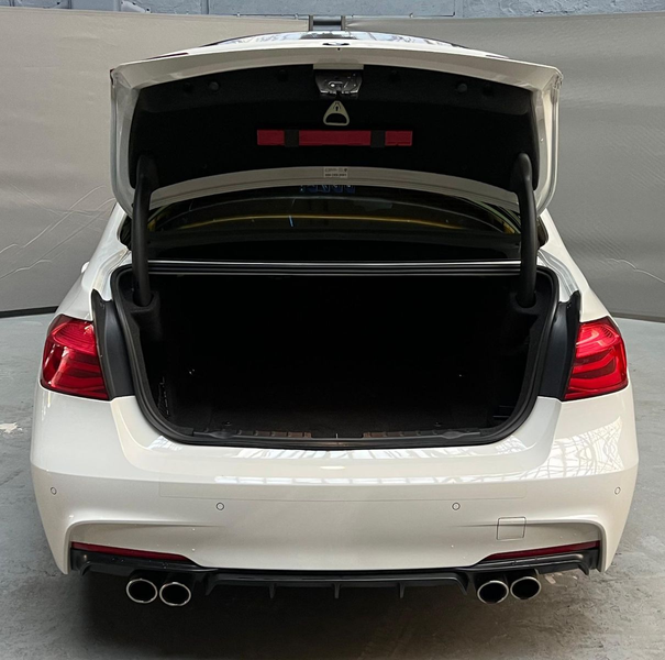 BMW 328 i 330i M-Sportpaket LCI SSD LED HUD Leder — photo 11