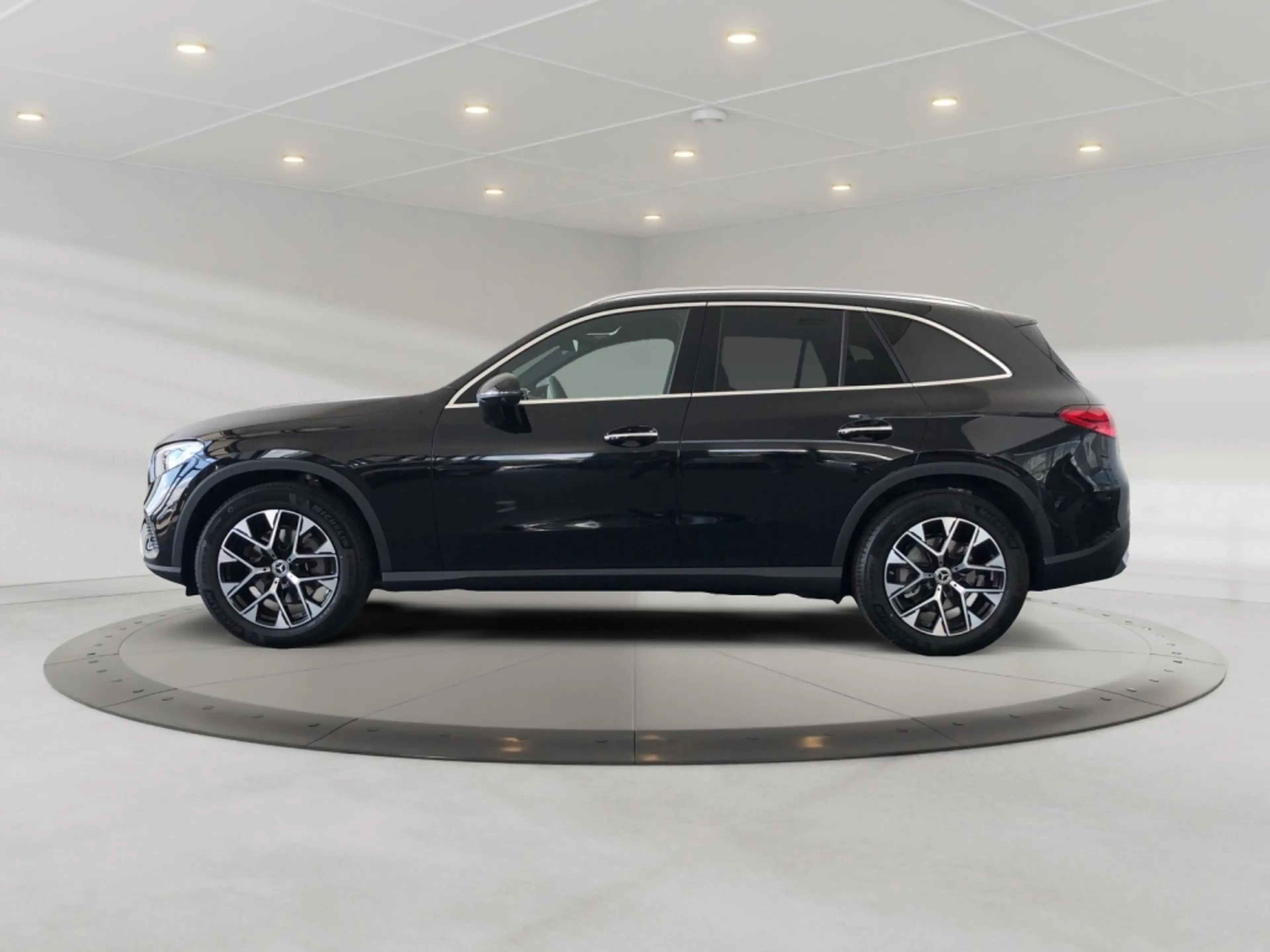 Mercedes-Benz GLC 200 4MATIC Avantgarde+MBUX+AHK+Wide+360+Cam — photo 5