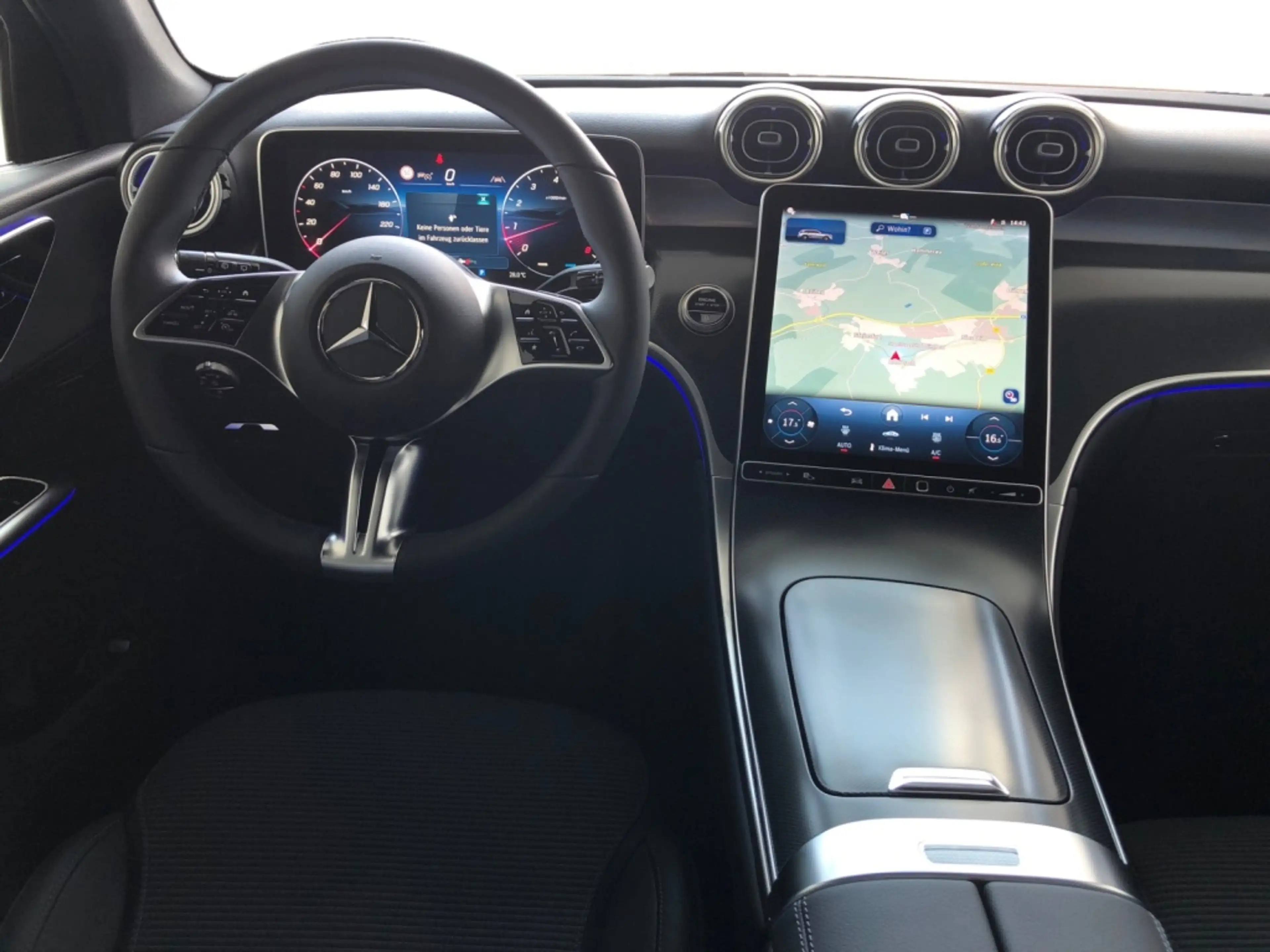 Mercedes-Benz GLC 200 4MATIC Avantgarde+MBUX+AHK+Wide+360+Cam — photo 12