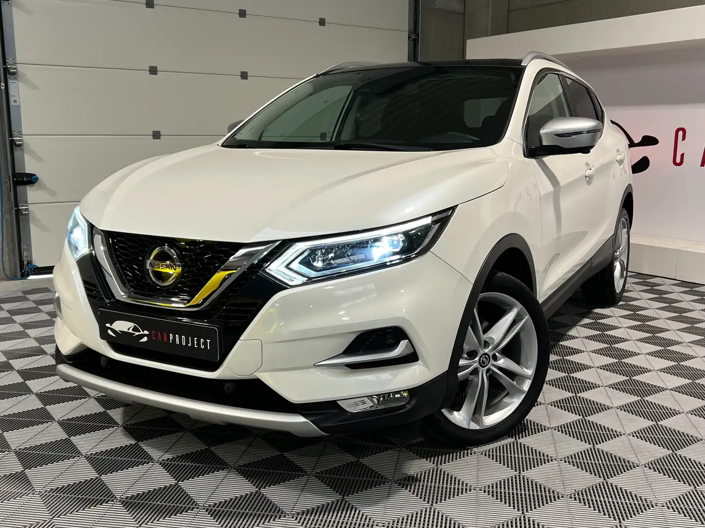 Nissan Qashqai Qashqai 1.3 DIG-T Tekna/GPS/TOIT PANO/CAM 360 Blanc - 1