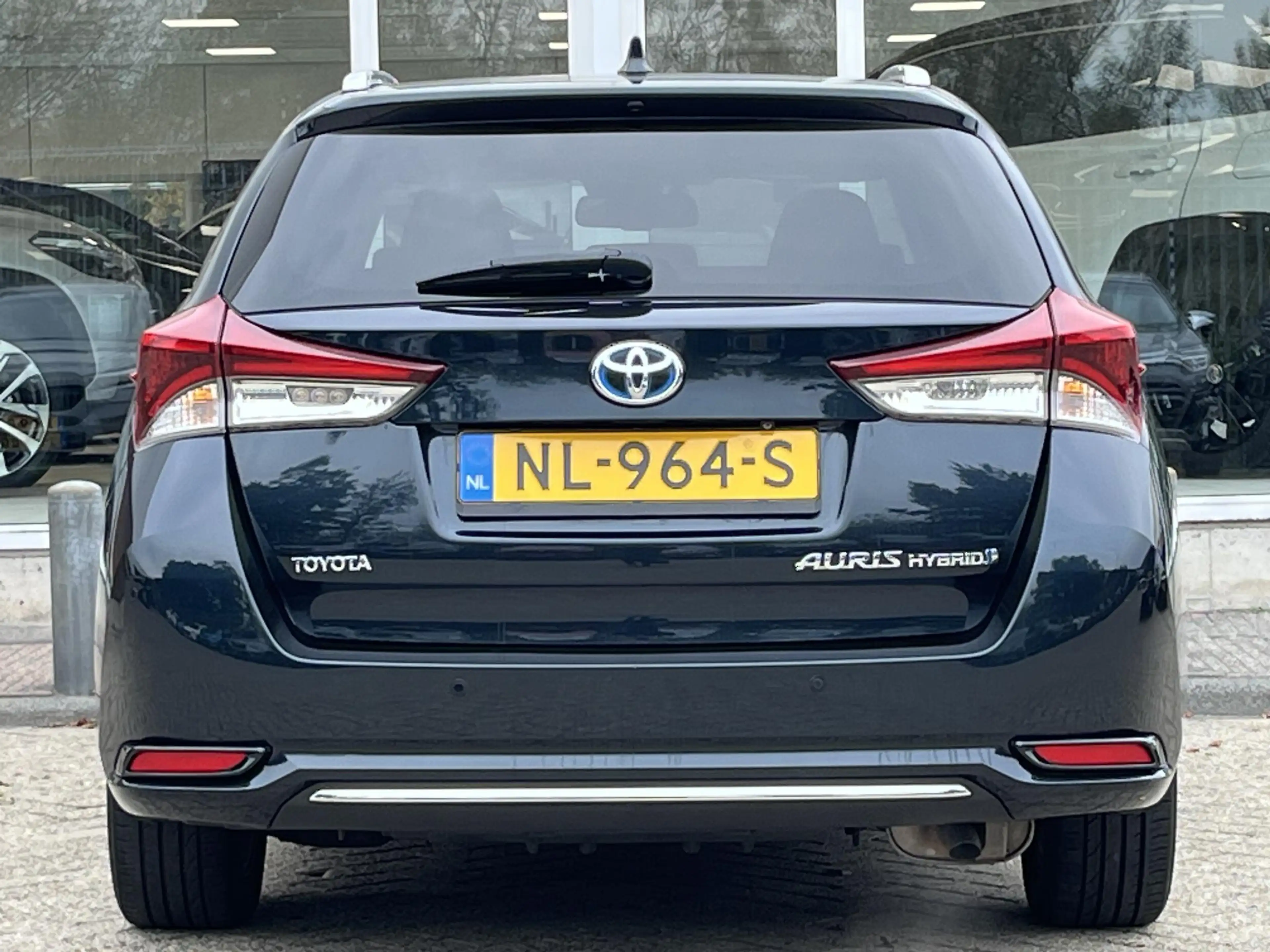 Toyota Auris Touring Sports 1.8 Hybrid Executive / Panoramadak — photo 10