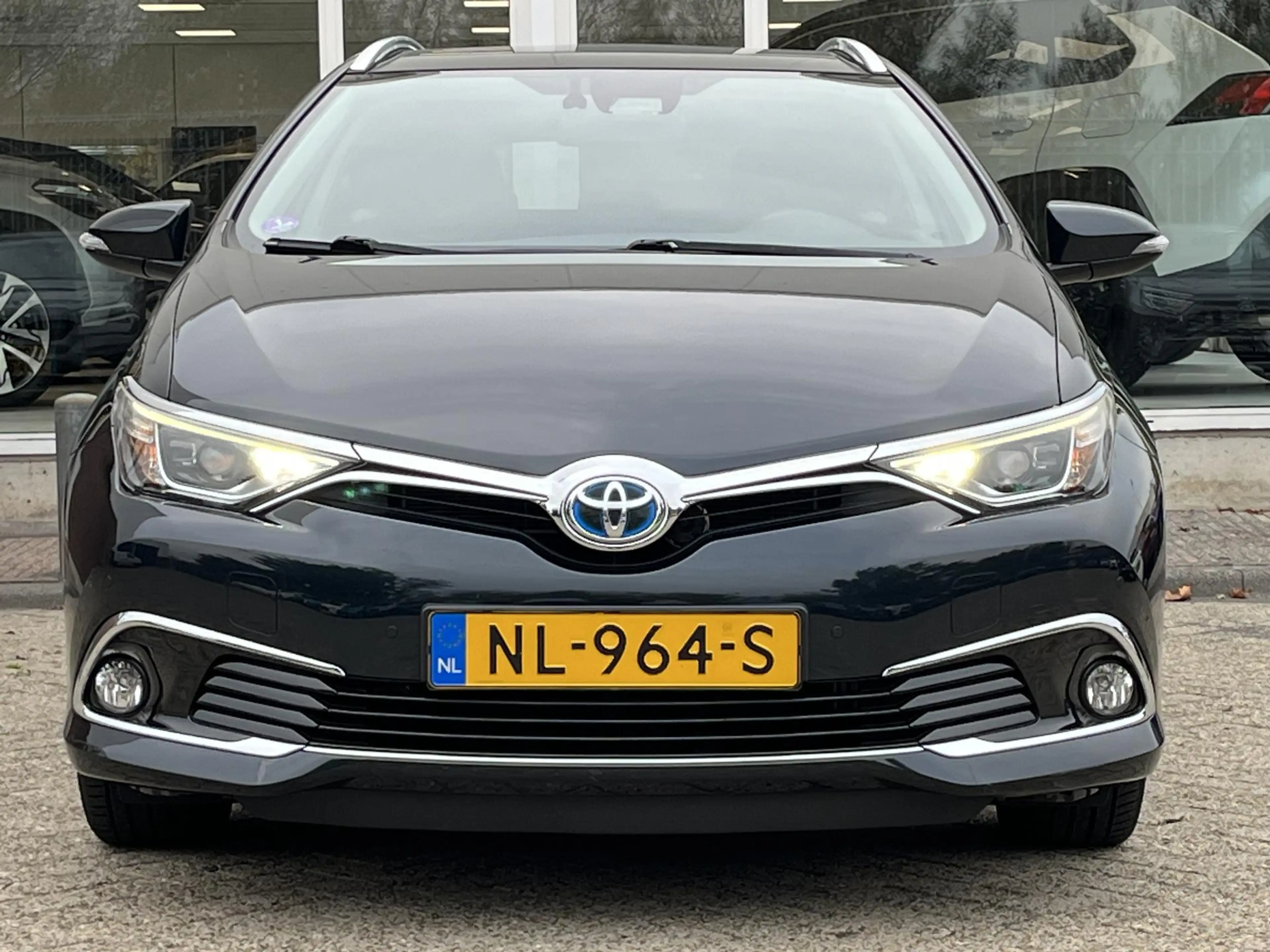 Toyota Auris Touring Sports 1.8 Hybrid Executive / Panoramadak — photo 7