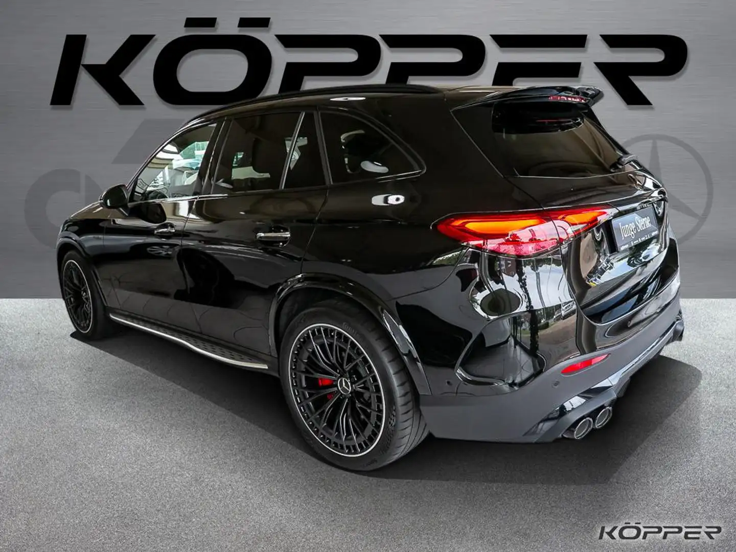Mercedes-Benz GLC 43 AMG 4M PREMIUM PLUS AHK Pano Digi Light Zwart - 2