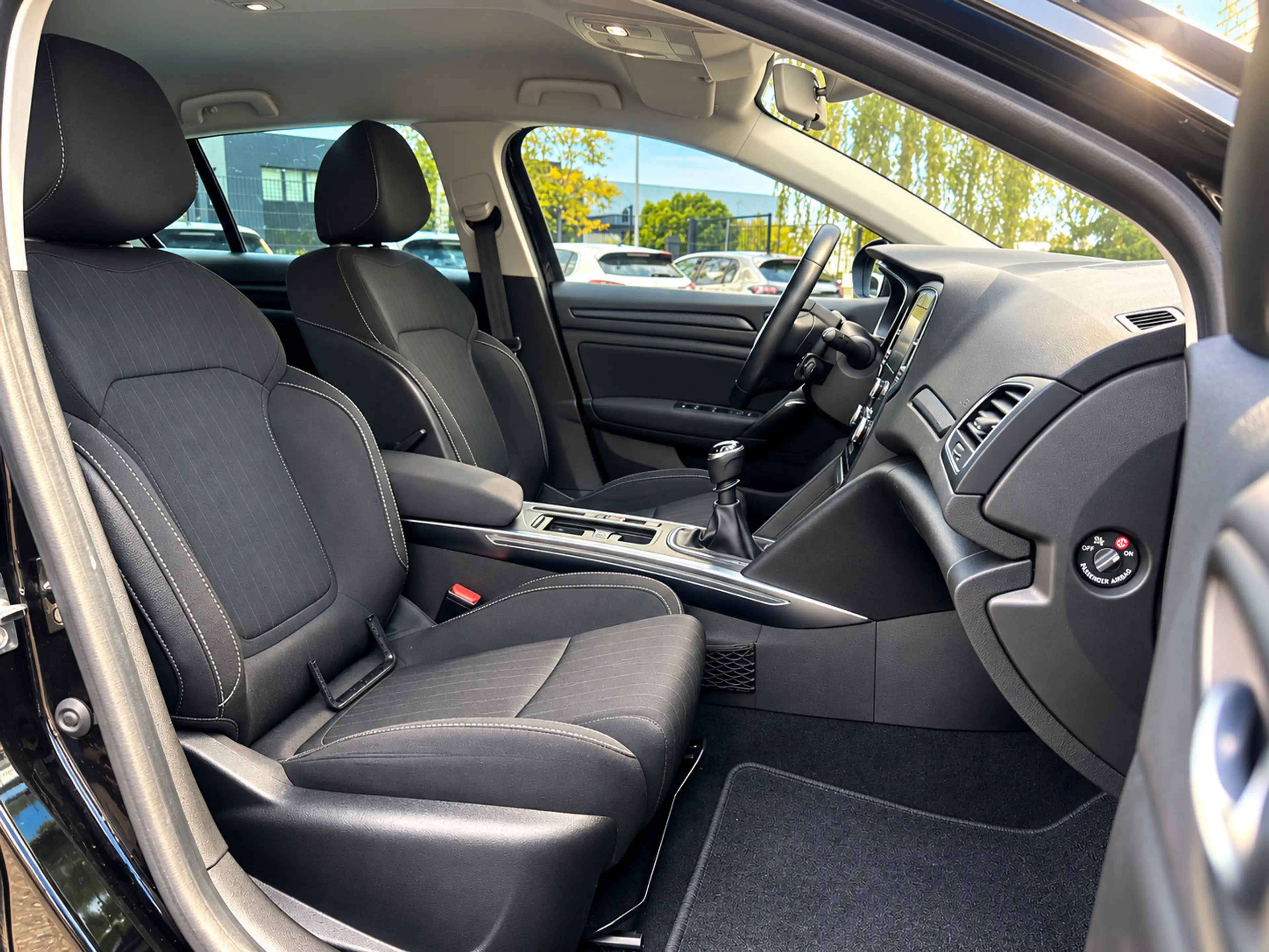 Renault Megane Estate 1.3 TCe Limited |Cruise|Navi|PDC|NAP| — photo 15