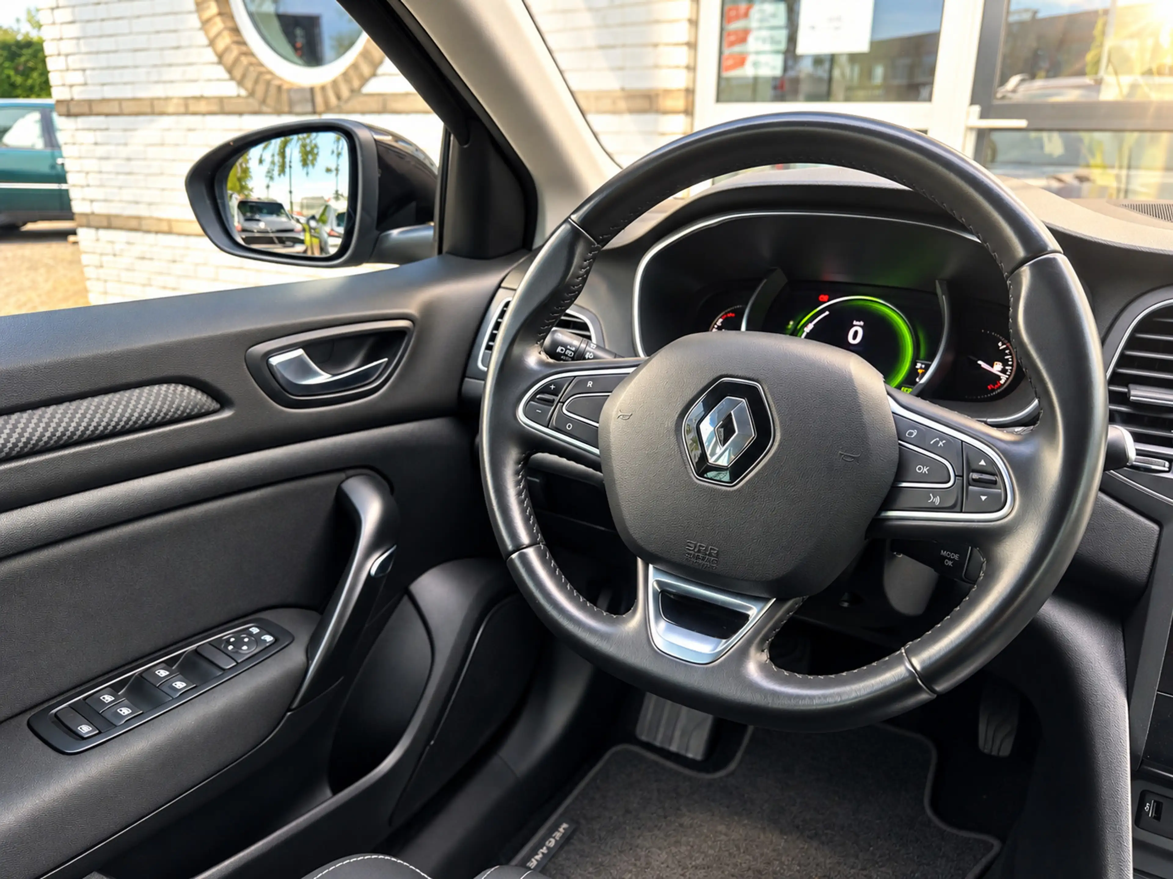 Renault Megane Estate 1.3 TCe Limited |Cruise|Navi|PDC|NAP| — photo 10