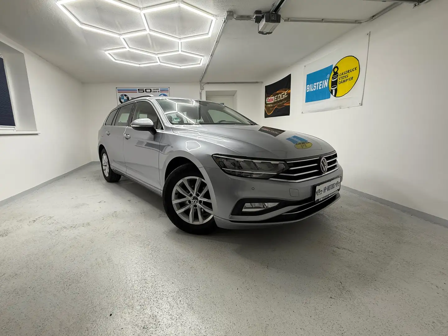 Volkswagen Passat Variant Business *Massage*LED*Rückfahrkamera*Garantie* Grau - 2