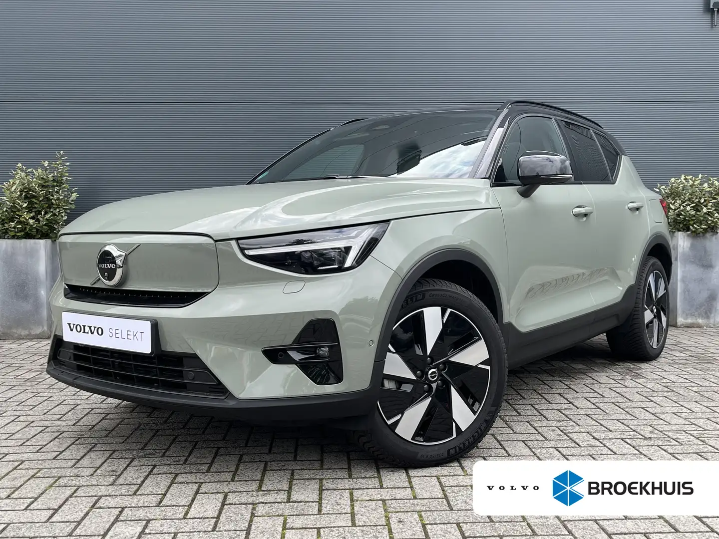 Volvo XC40 Recharge Twin Ultimate 82 kWh | Pixel-LED | Trekha Groen - 1