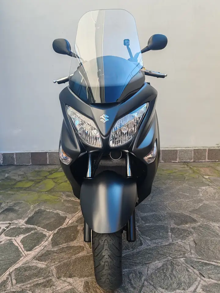 Suzuki Burgman 200