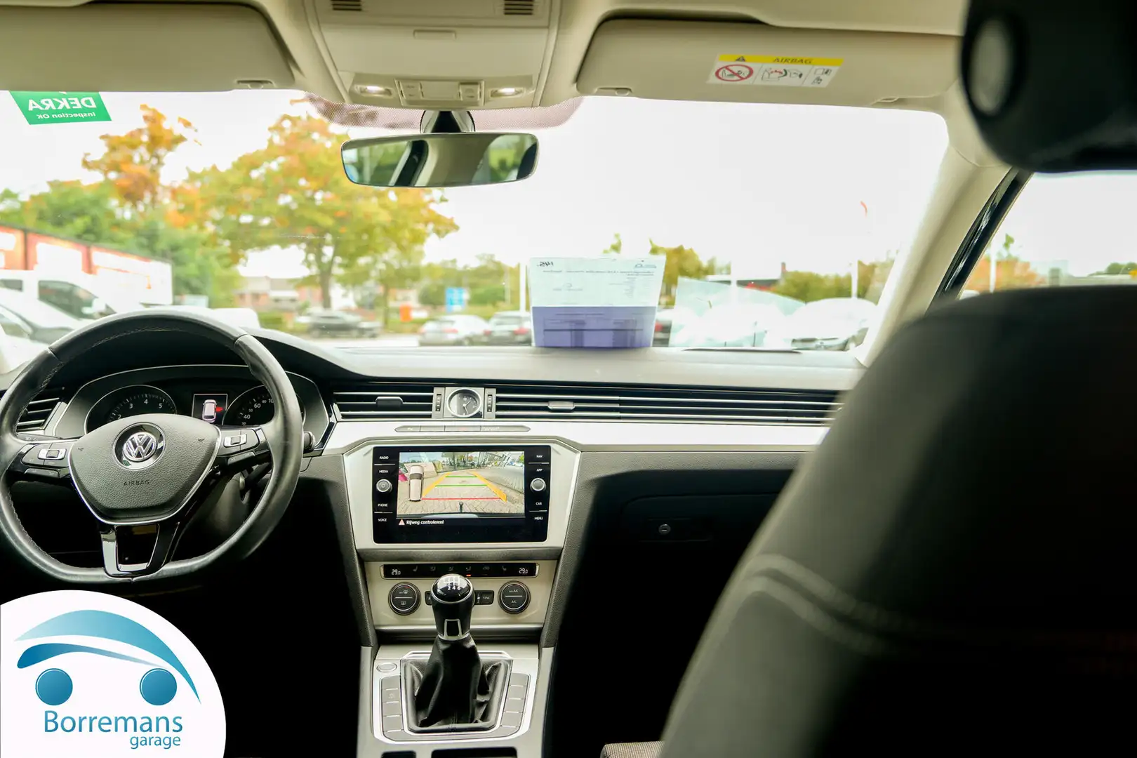 Volkswagen Passat 1.5 TSI Comfortline +Trekhaak ... Navi/Front As... Schwarz - 2