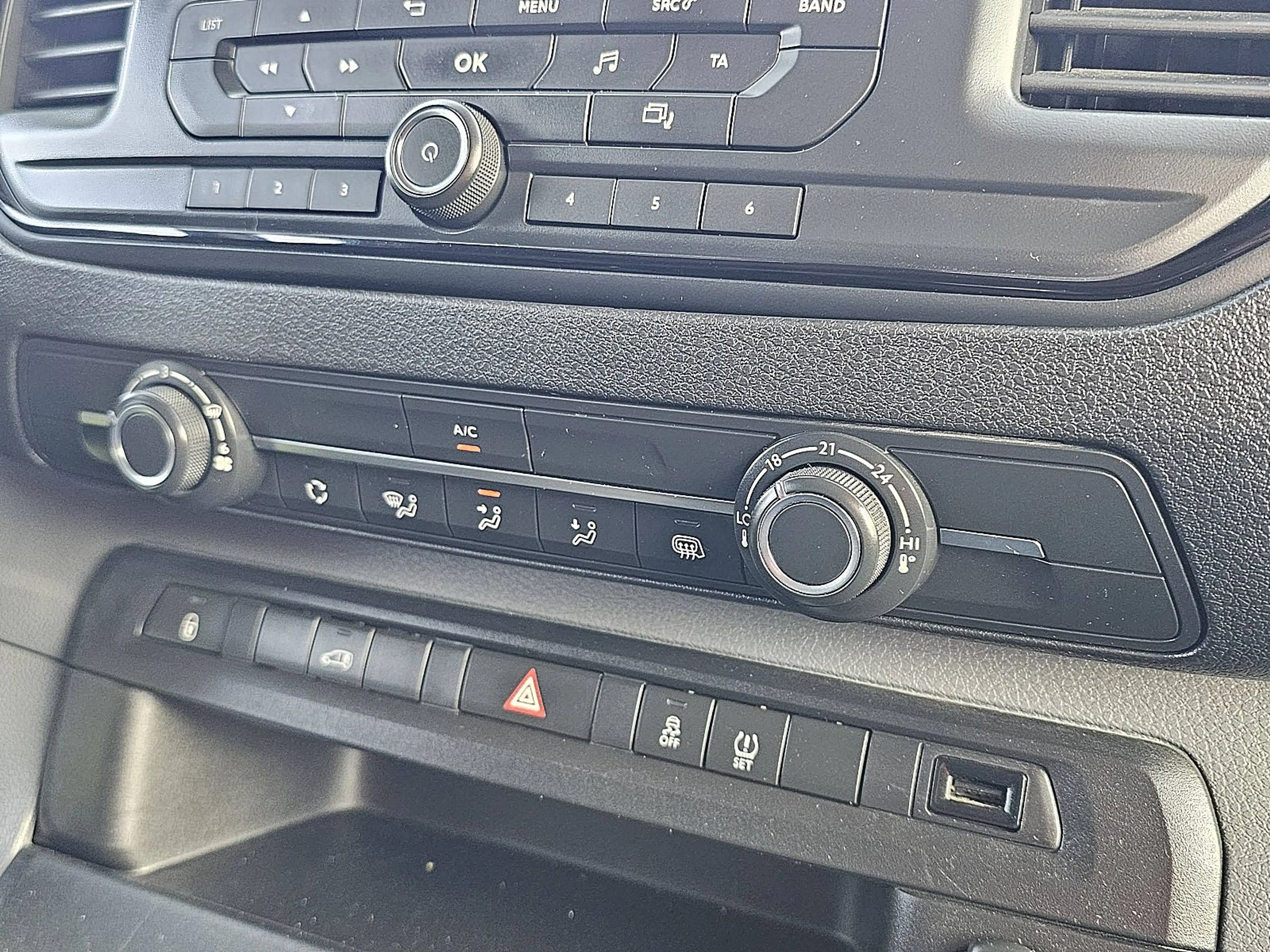 Peugeot Expert 1.6 ac 3-zits EURO6 — photo 11
