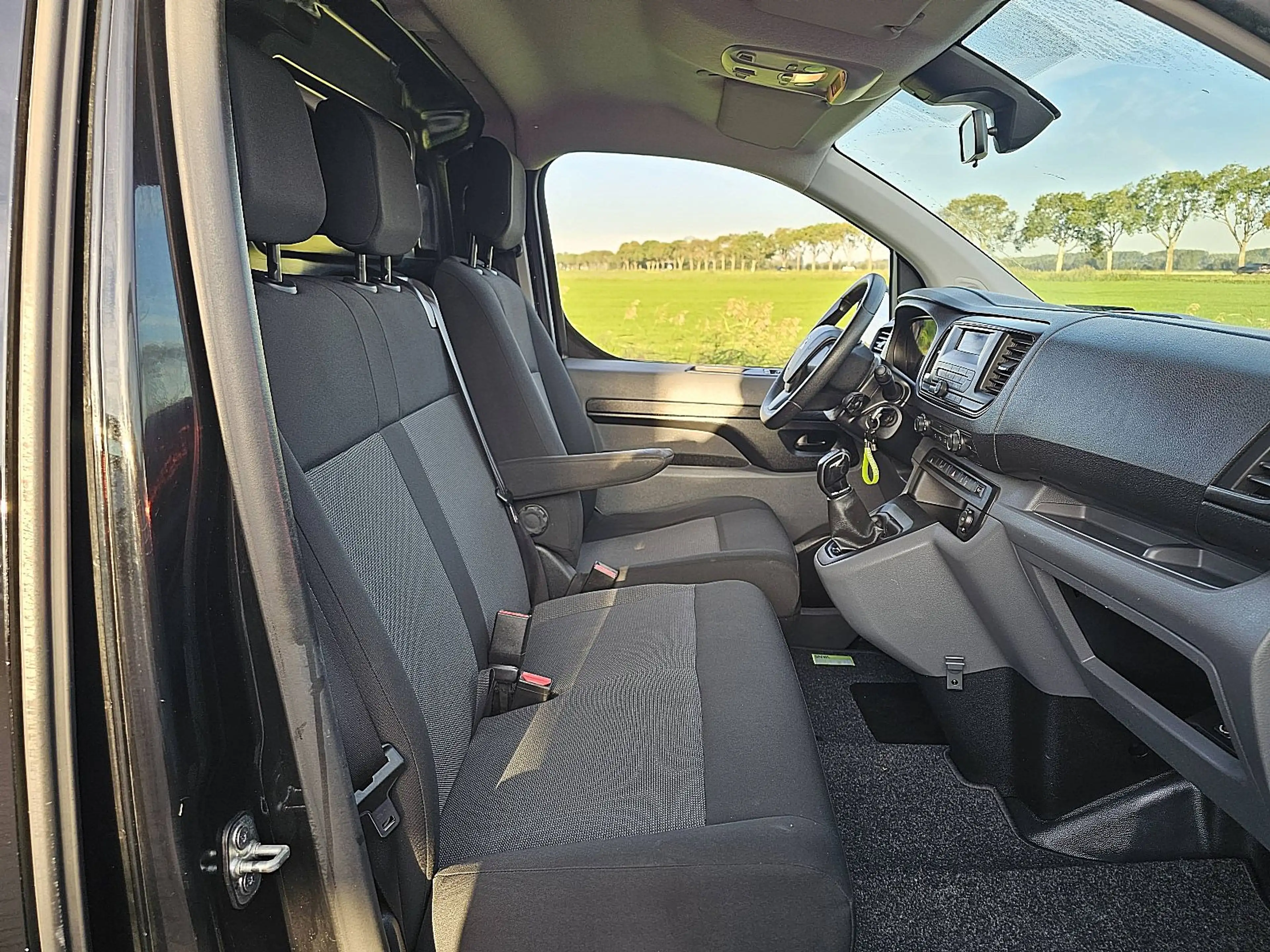 Peugeot Expert 1.6 ac 3-zits EURO6 — photo 7