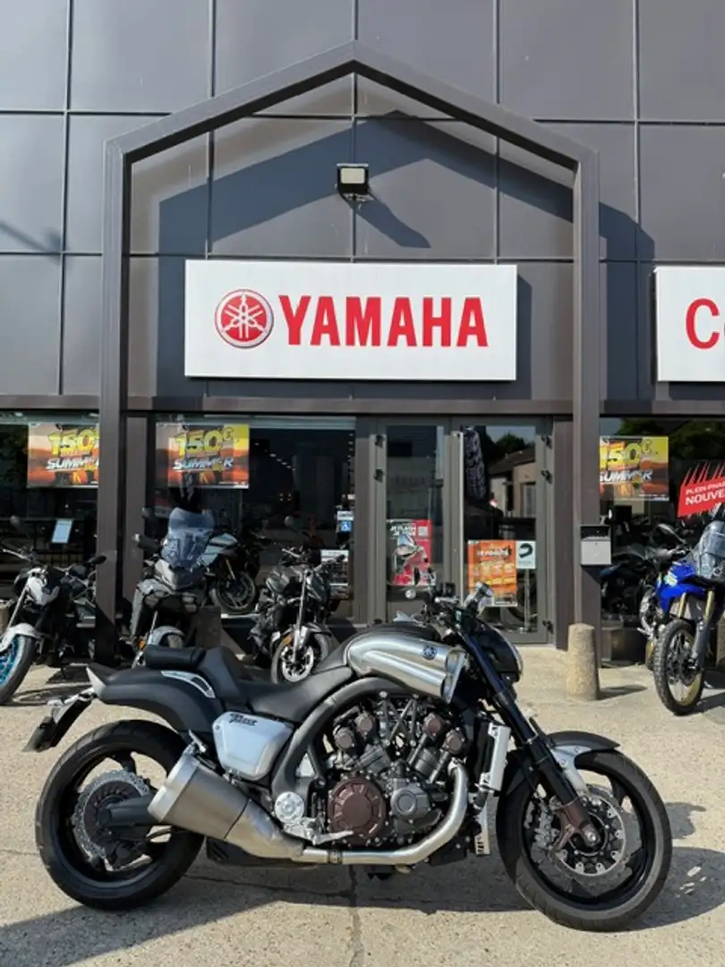 Yamaha Vmax Gri - 1