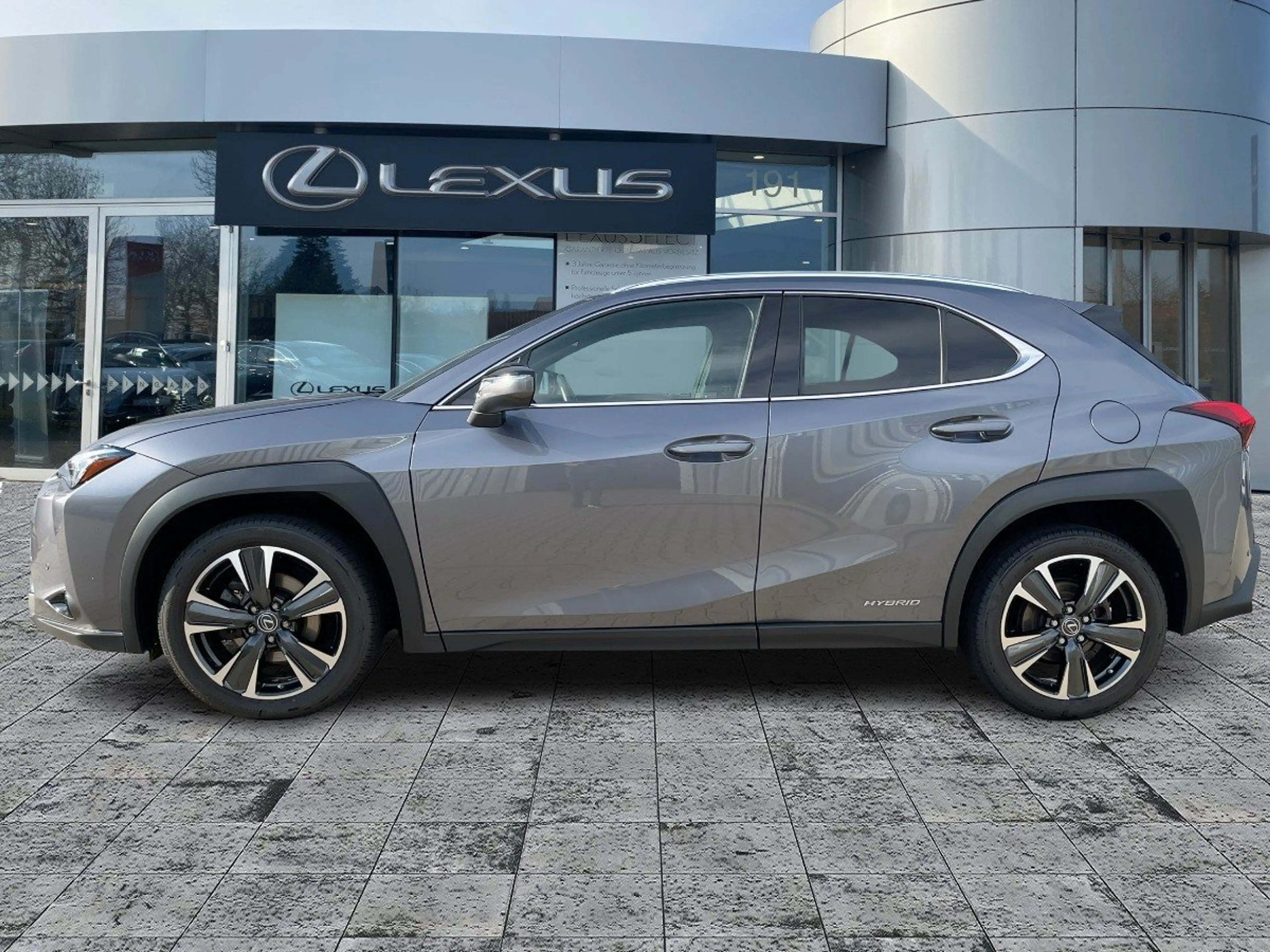 Lexus UX 250h Style Edition ACC*KAM*SHZ*DAB — photo 3