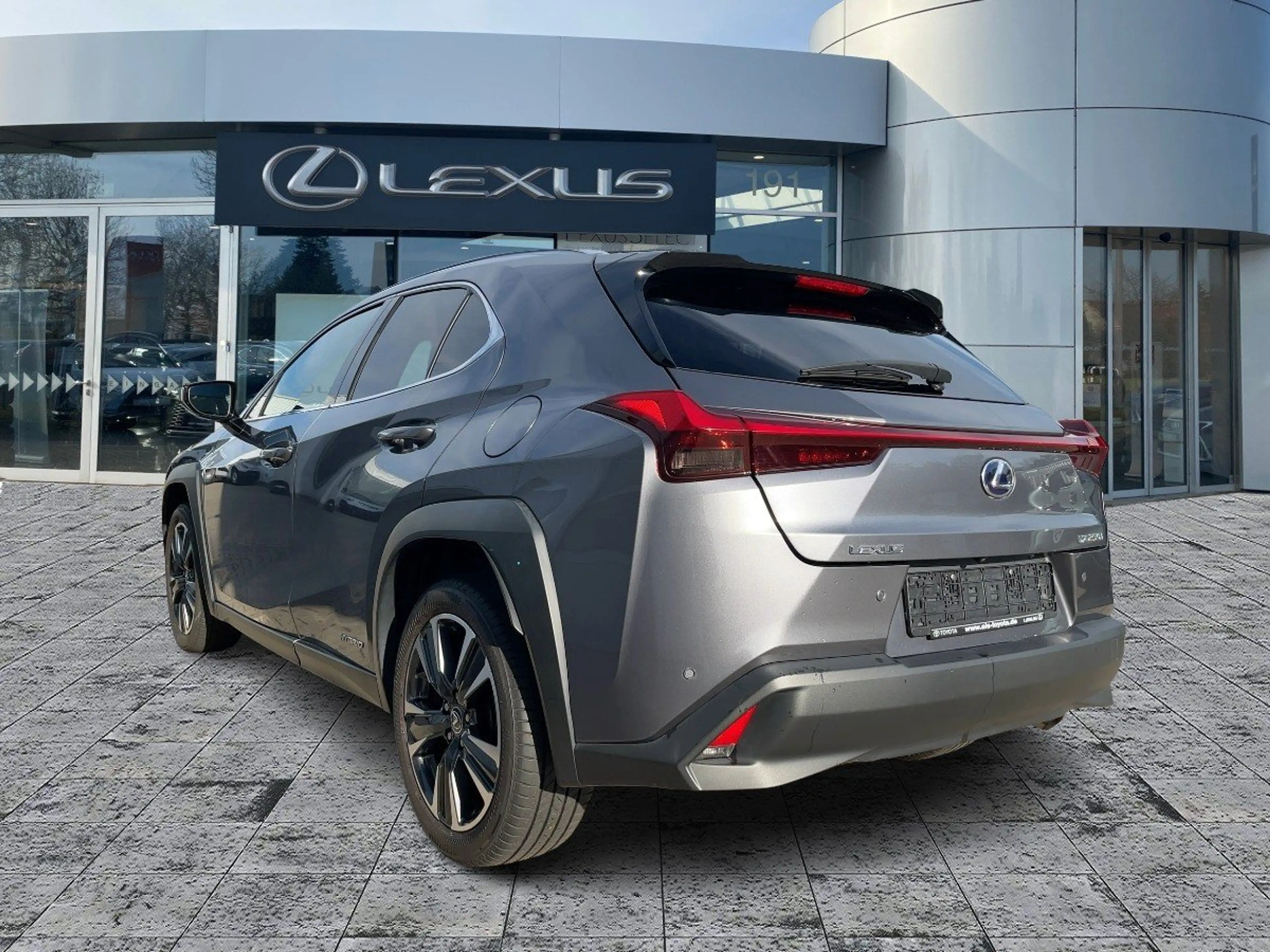 Lexus UX 250h Style Edition ACC*KAM*SHZ*DAB — photo 4