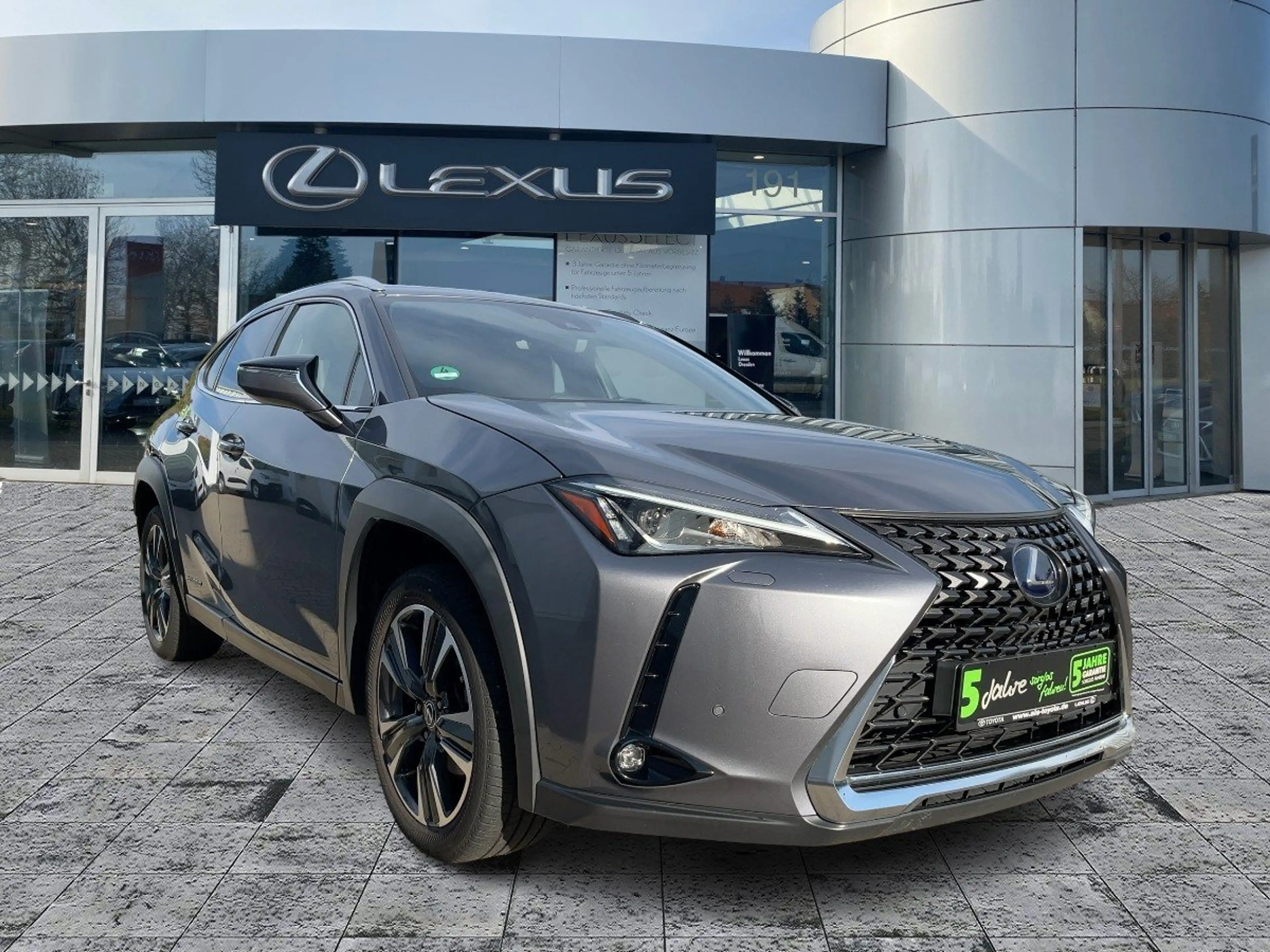 Lexus UX 250h Style Edition ACC*KAM*SHZ*DAB — photo 7