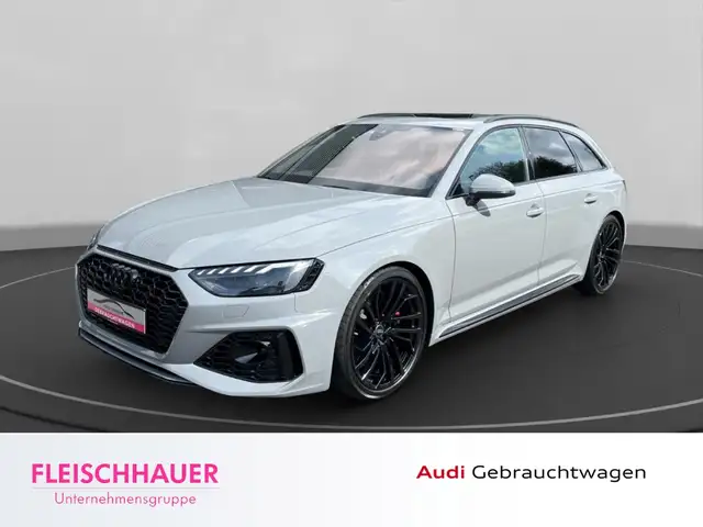 Audi RS4 Avant 2.9 TFSI quattro AHK+B&O+PANO+KAMERA+MATRIX