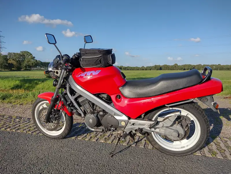 Honda NTV 650 Revere - foto 5