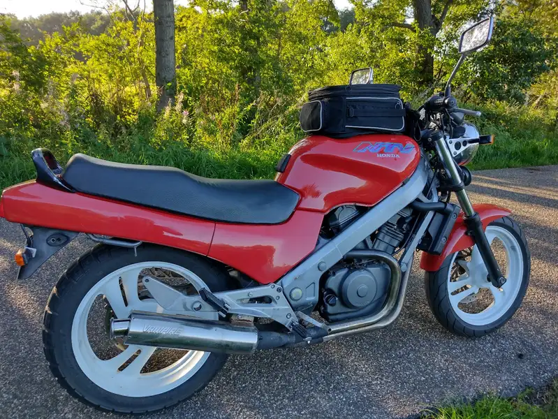 Honda NTV 650 Revere - foto 3